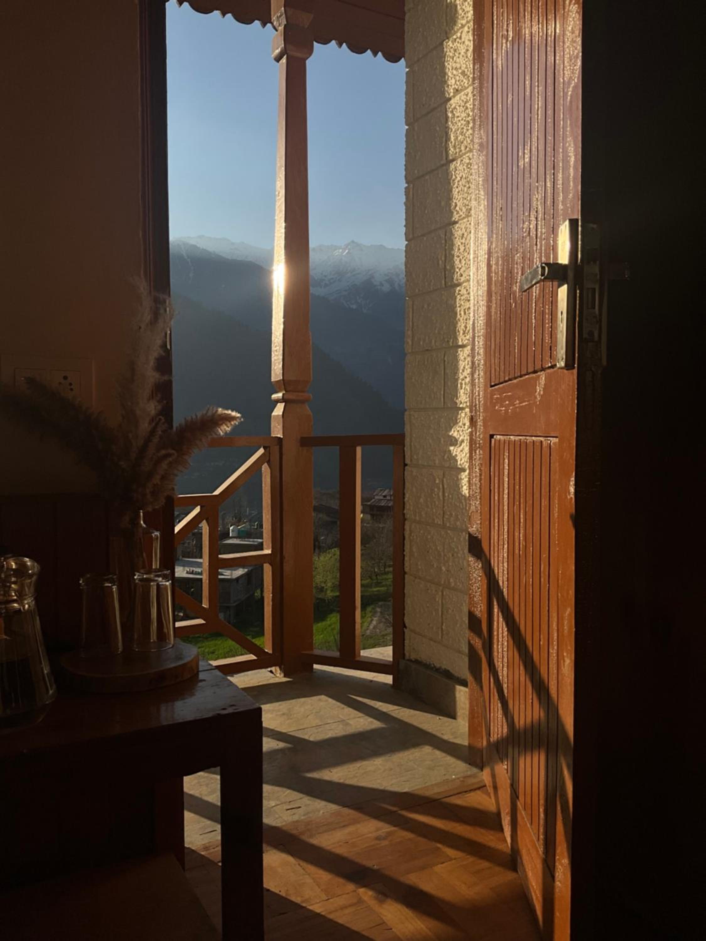 TSUKIMI Homestay, Naggar, Manali