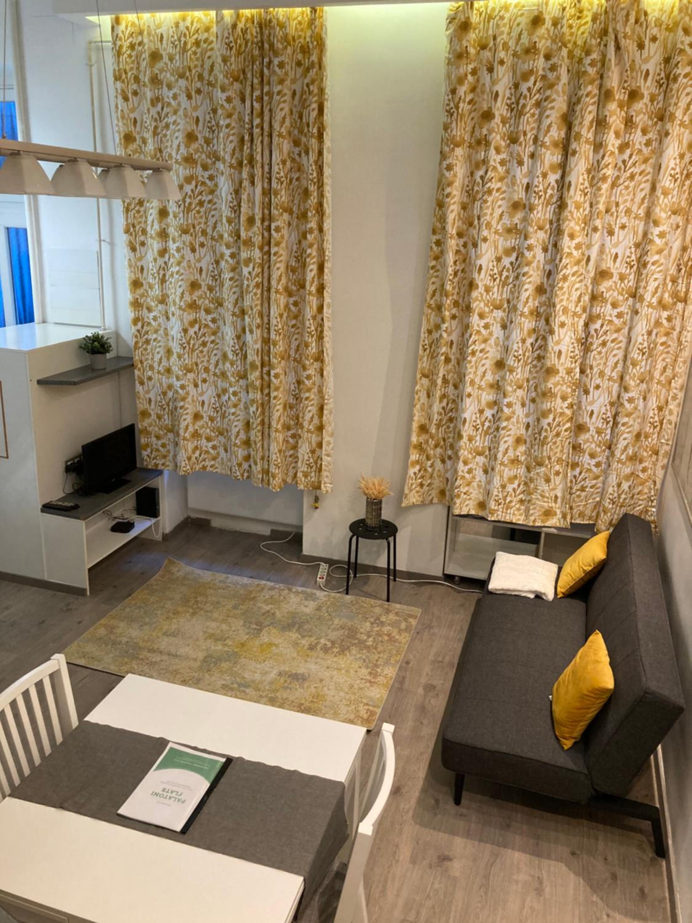 Palatoni Flat in Budapest city center view 5