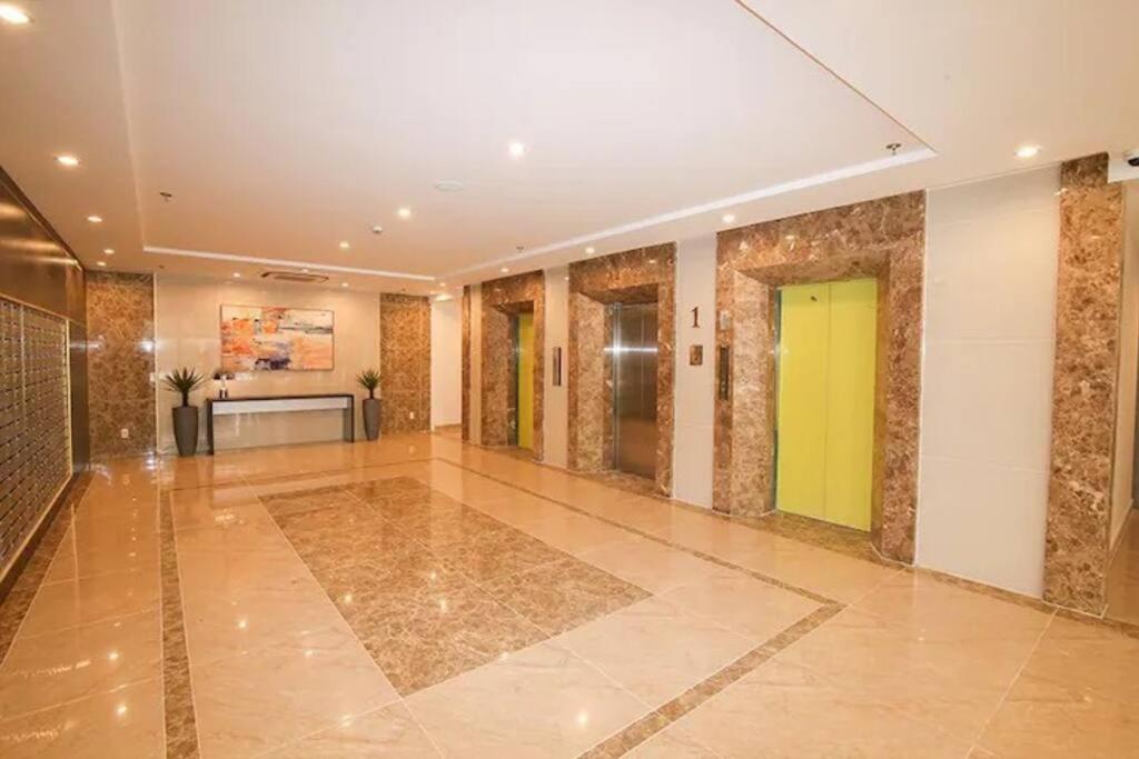 Sky Business Suites - the Wood House