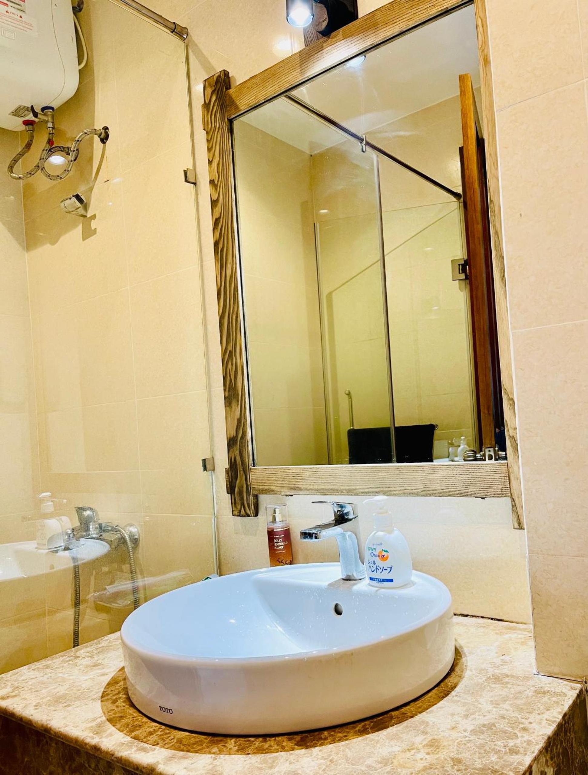 Sky Business Suites - the Wood House