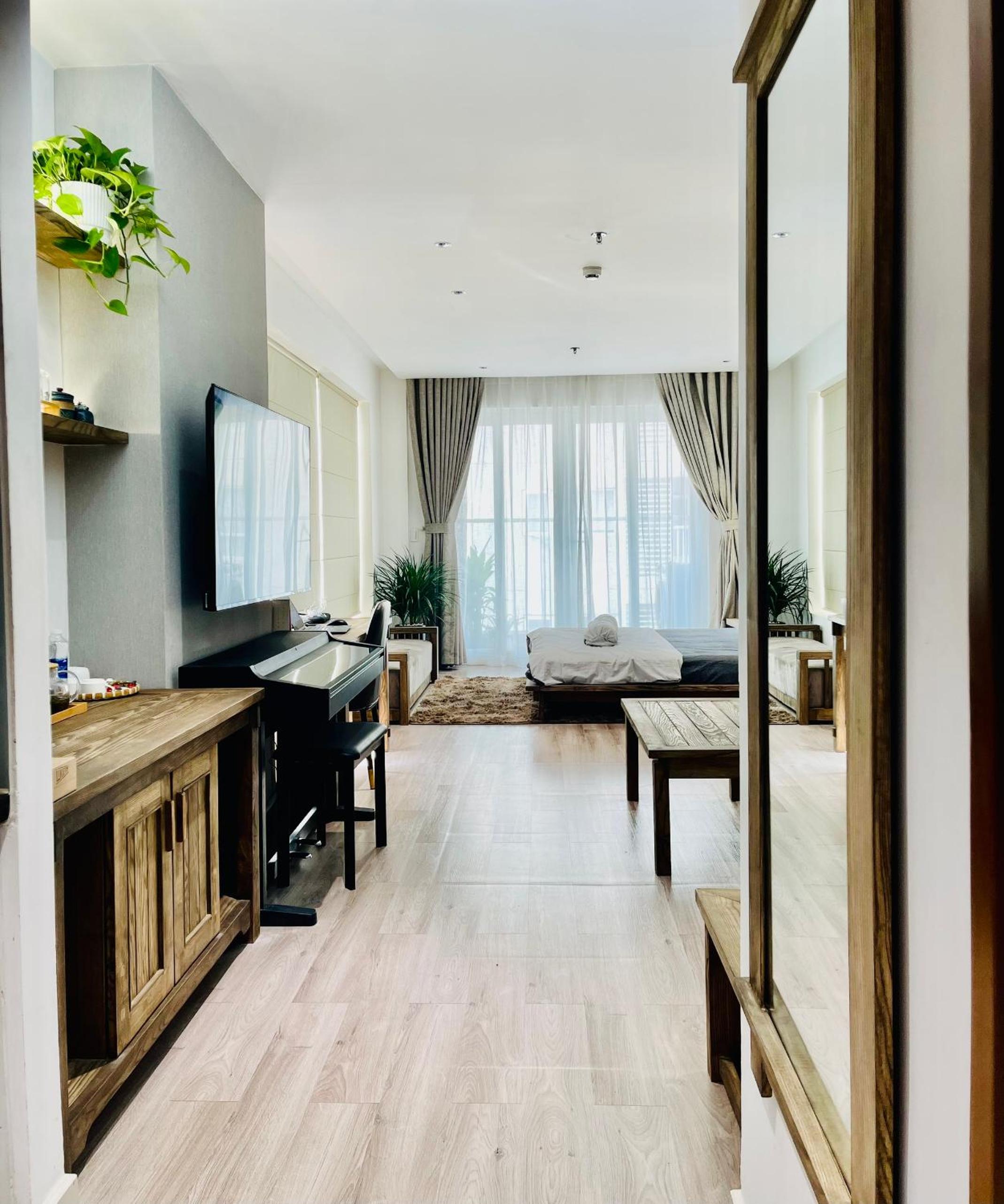 Sky Business Suites - the Wood House