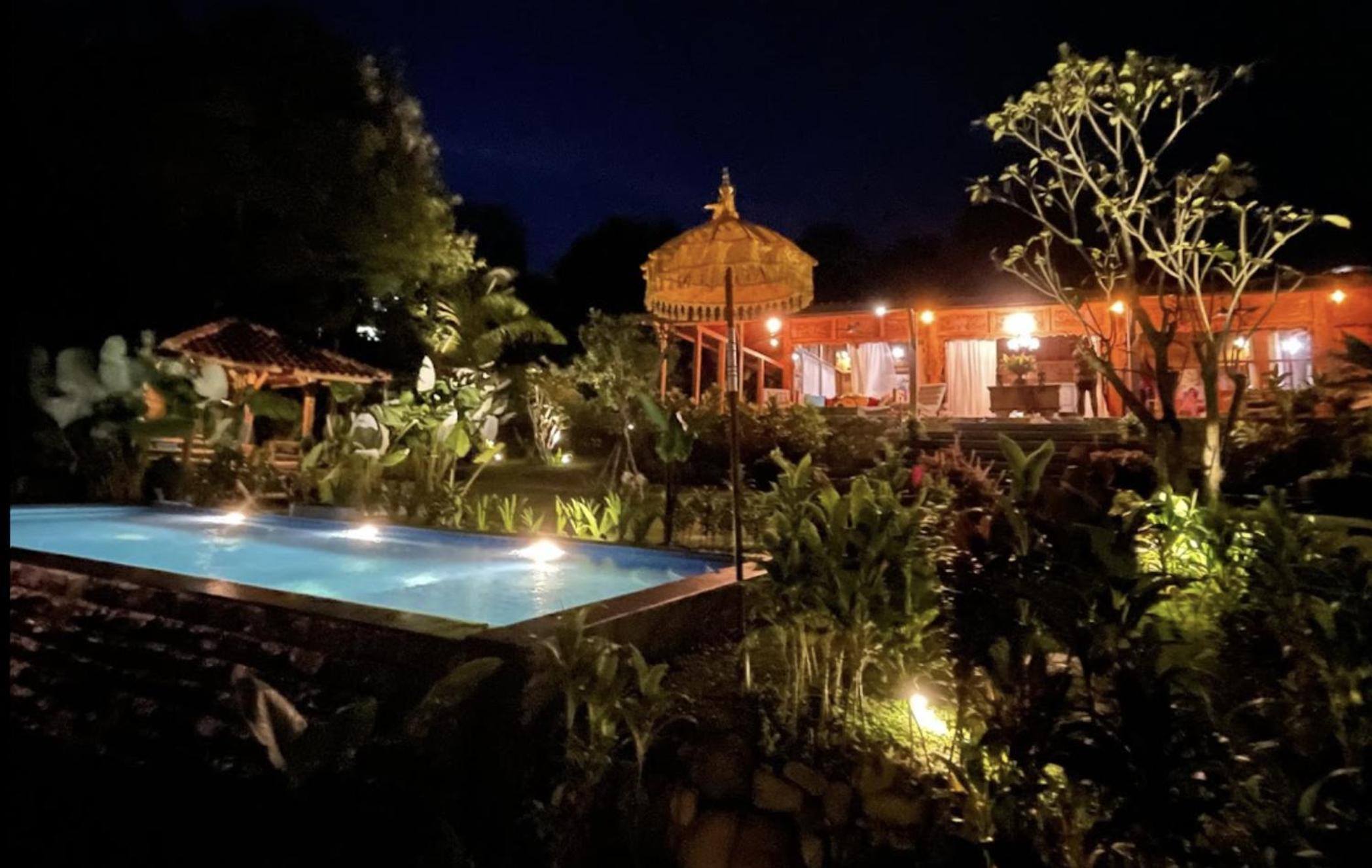 Villa Joglo Omah Kempalan, private pool, 6 BR in Sentul view 2