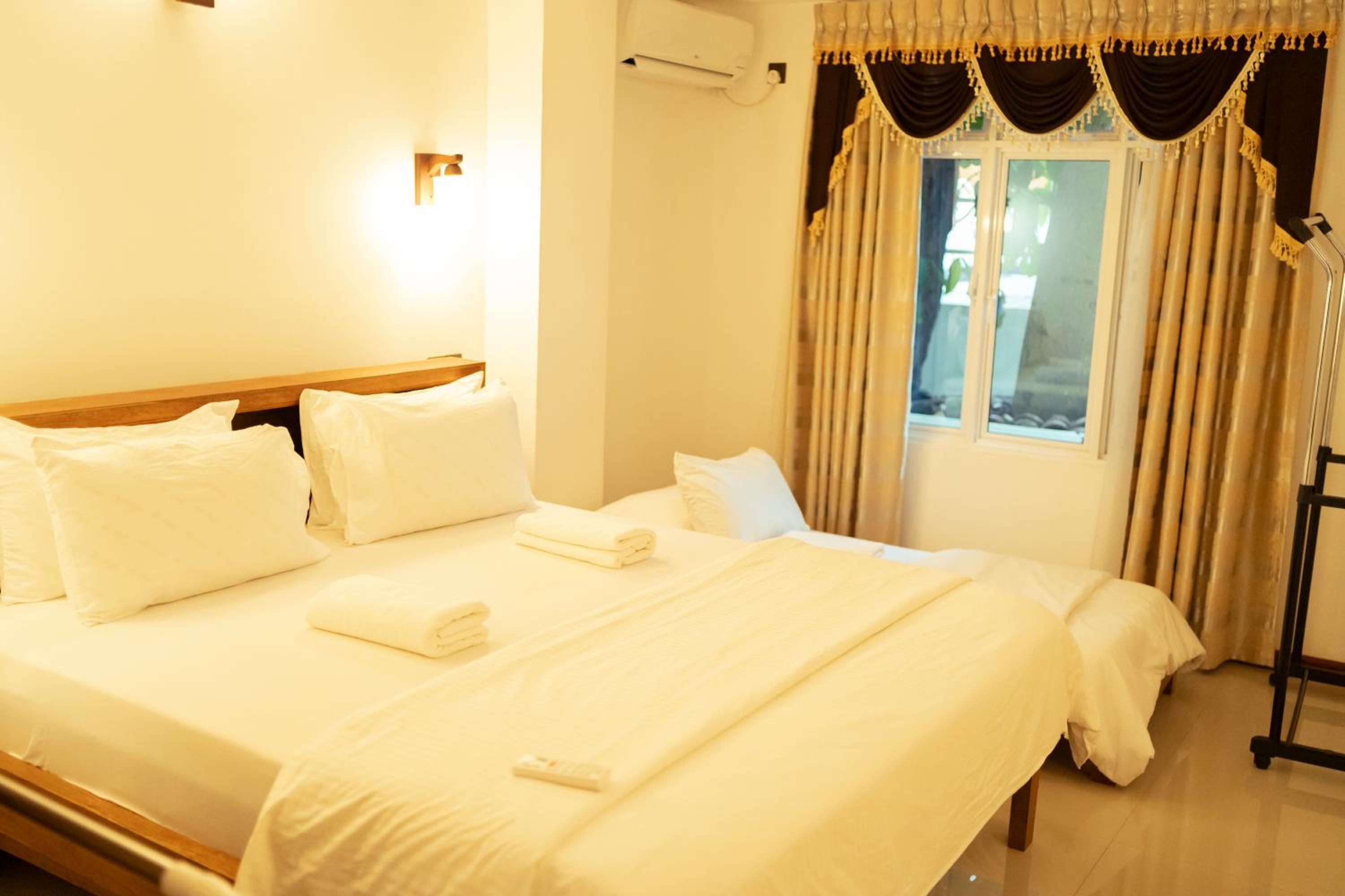 Biosphere by Hawks Hotels Kamadhoo Baa Atoll view 3