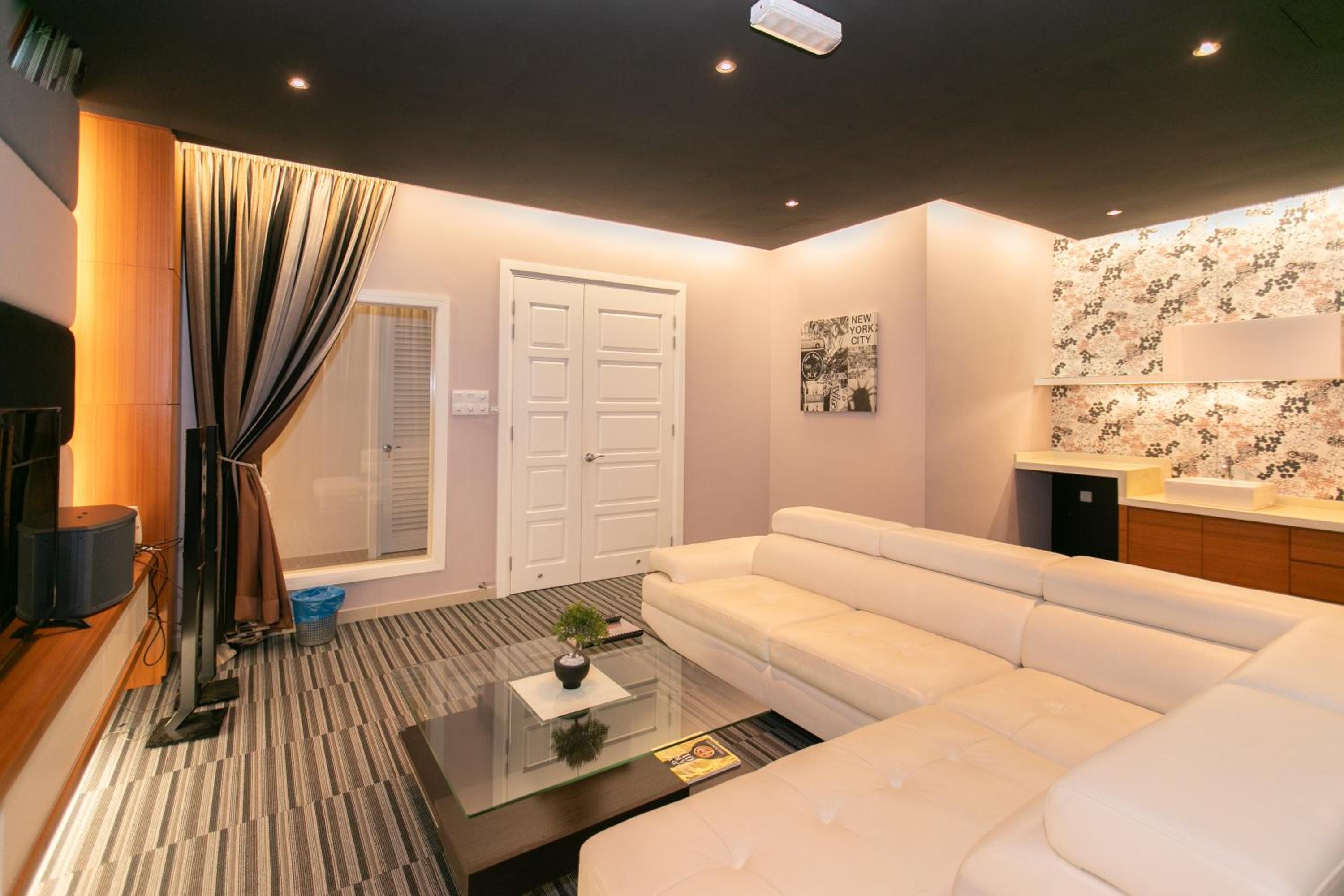 Tanjung Bungah 5BR 18 Bungalow KTV photo 3