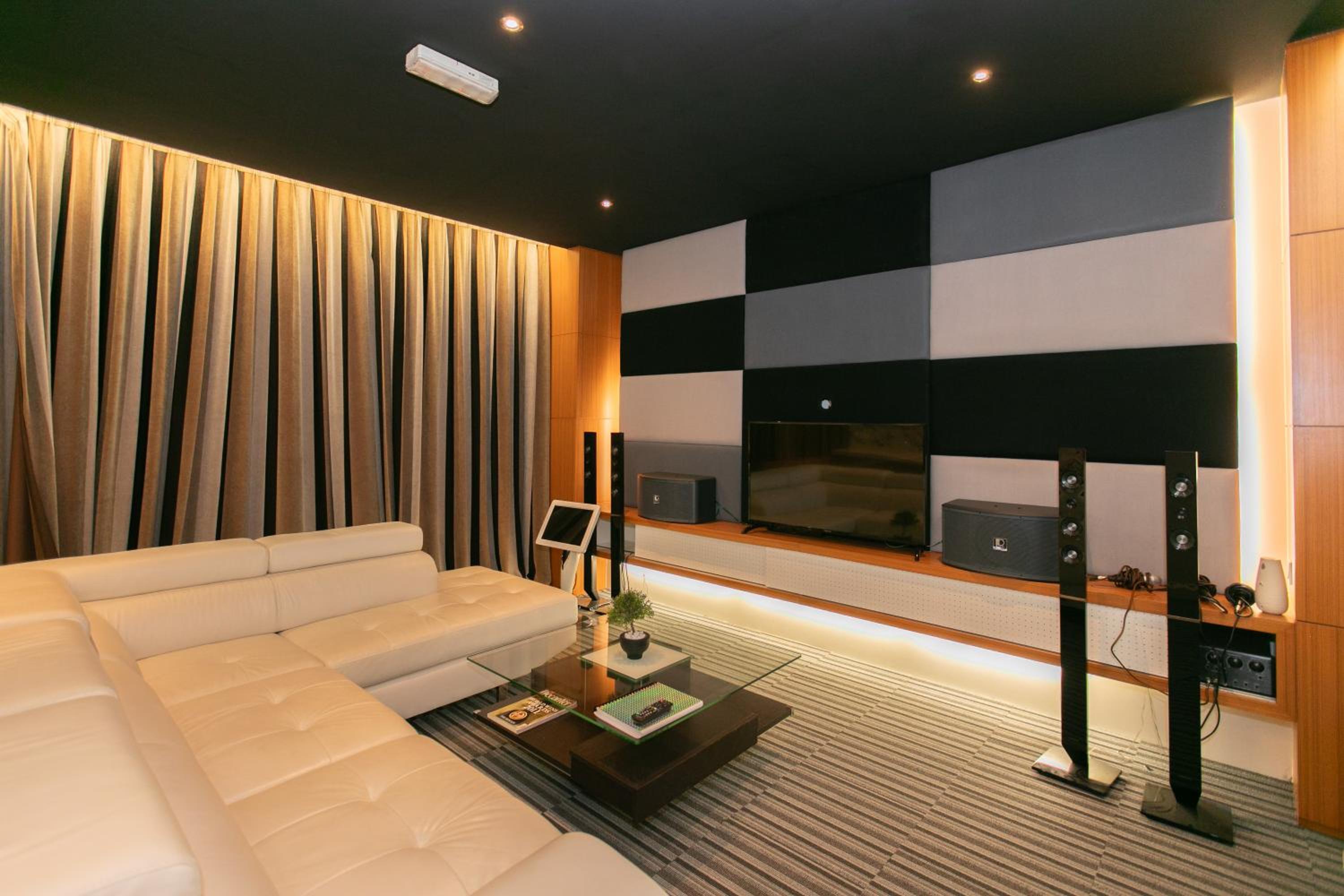 Tanjung Bungah 5BR 18 Bungalow KTV photo 2
