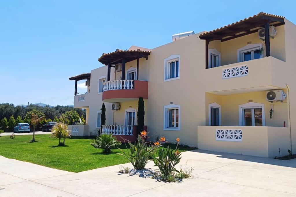 Verano Mar Apartment_near the sea-free parking