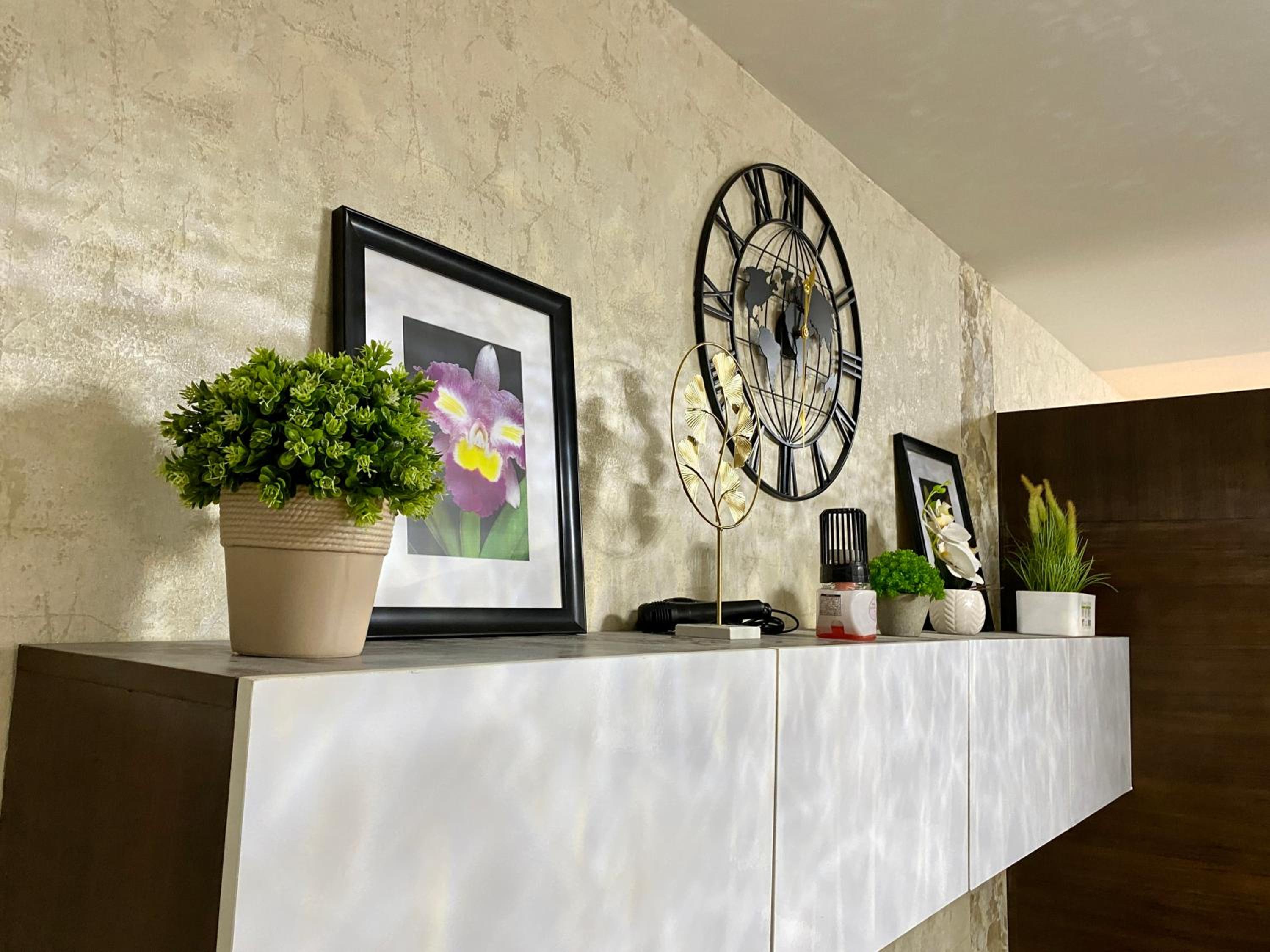 Artistry in Bloom penthouse Retreat in Air Residence Makati Blazing fast 300 Mbps Air view 2
