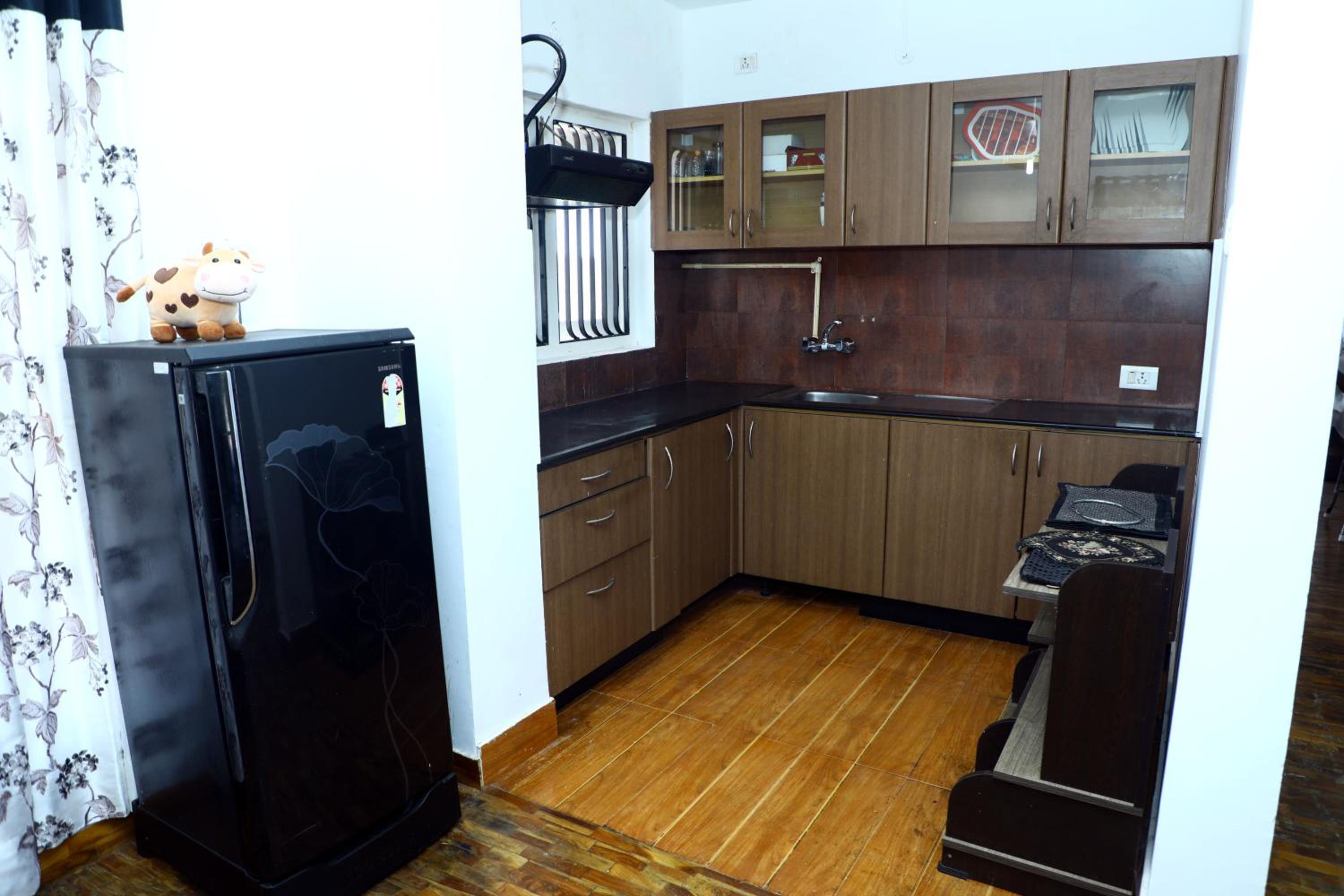 HAILSTONE HOME STAY
