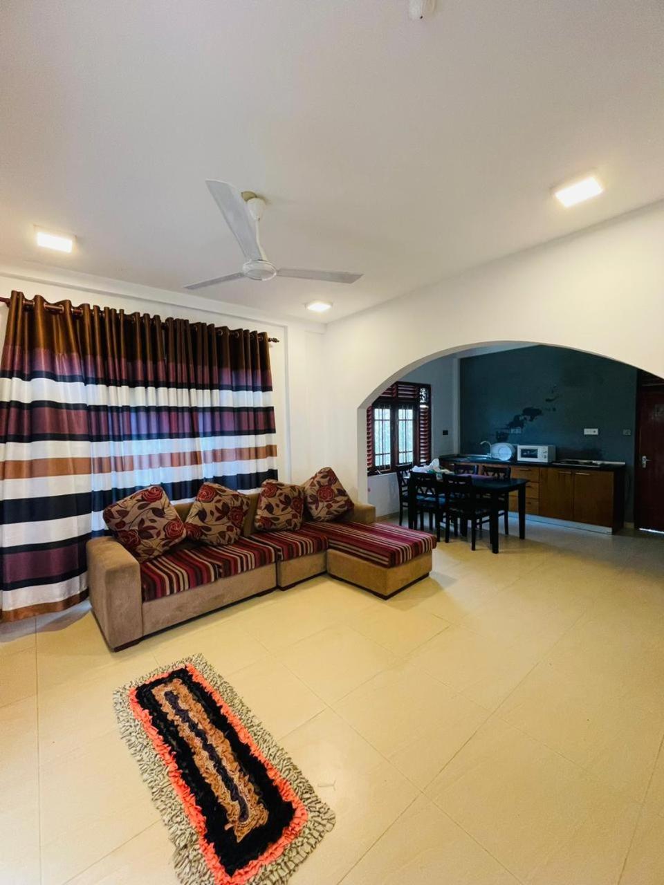 Calm Villa Hikkaduwa