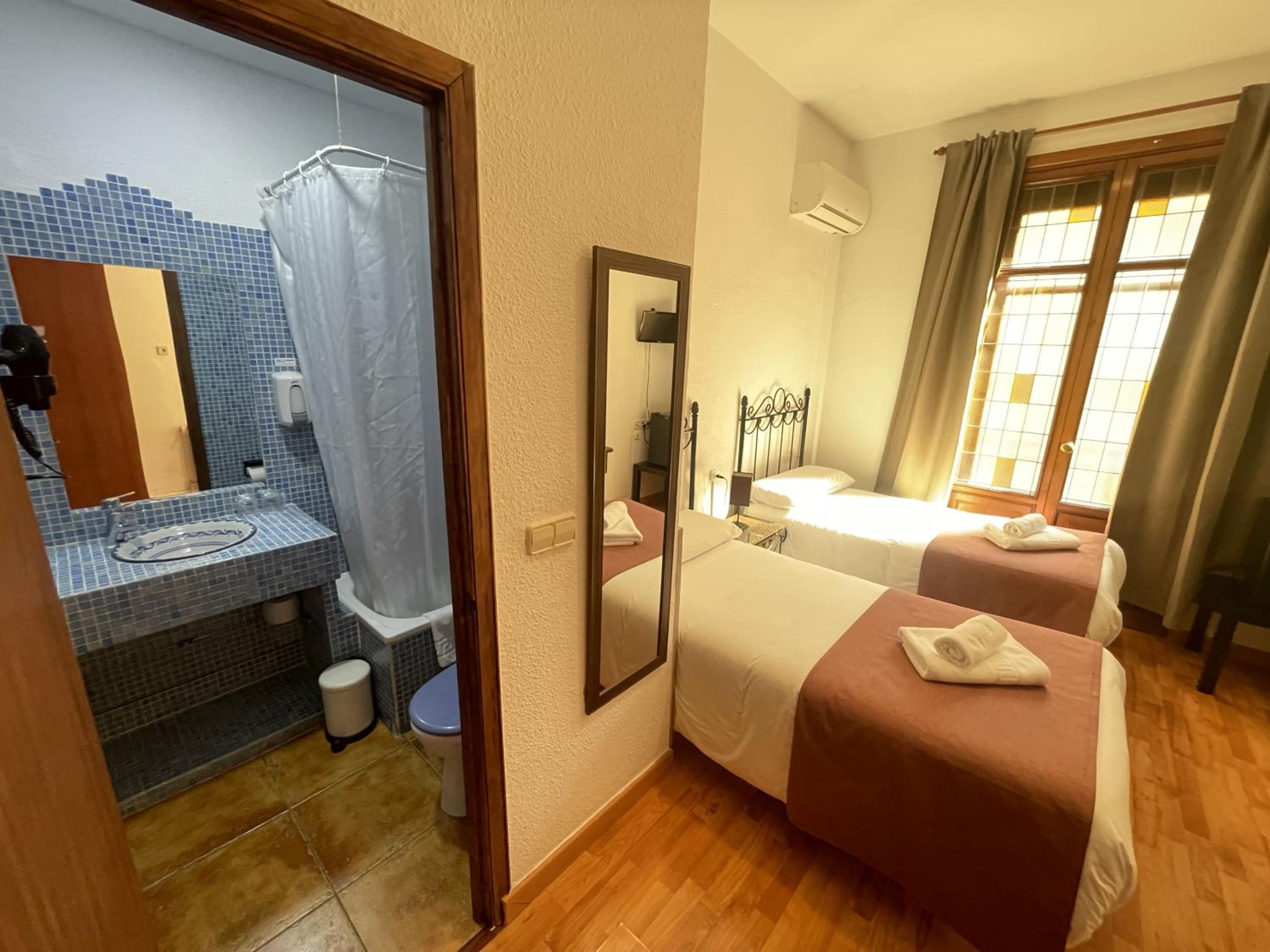 Arteaga Hostal & Baños Arabes Elvira