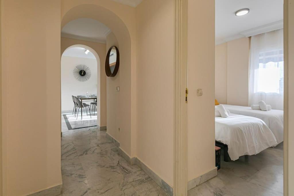 MARBELLA HOME RENTALS - Marina Banus, Puerto Banus, 2BR Modern, parking & pool
