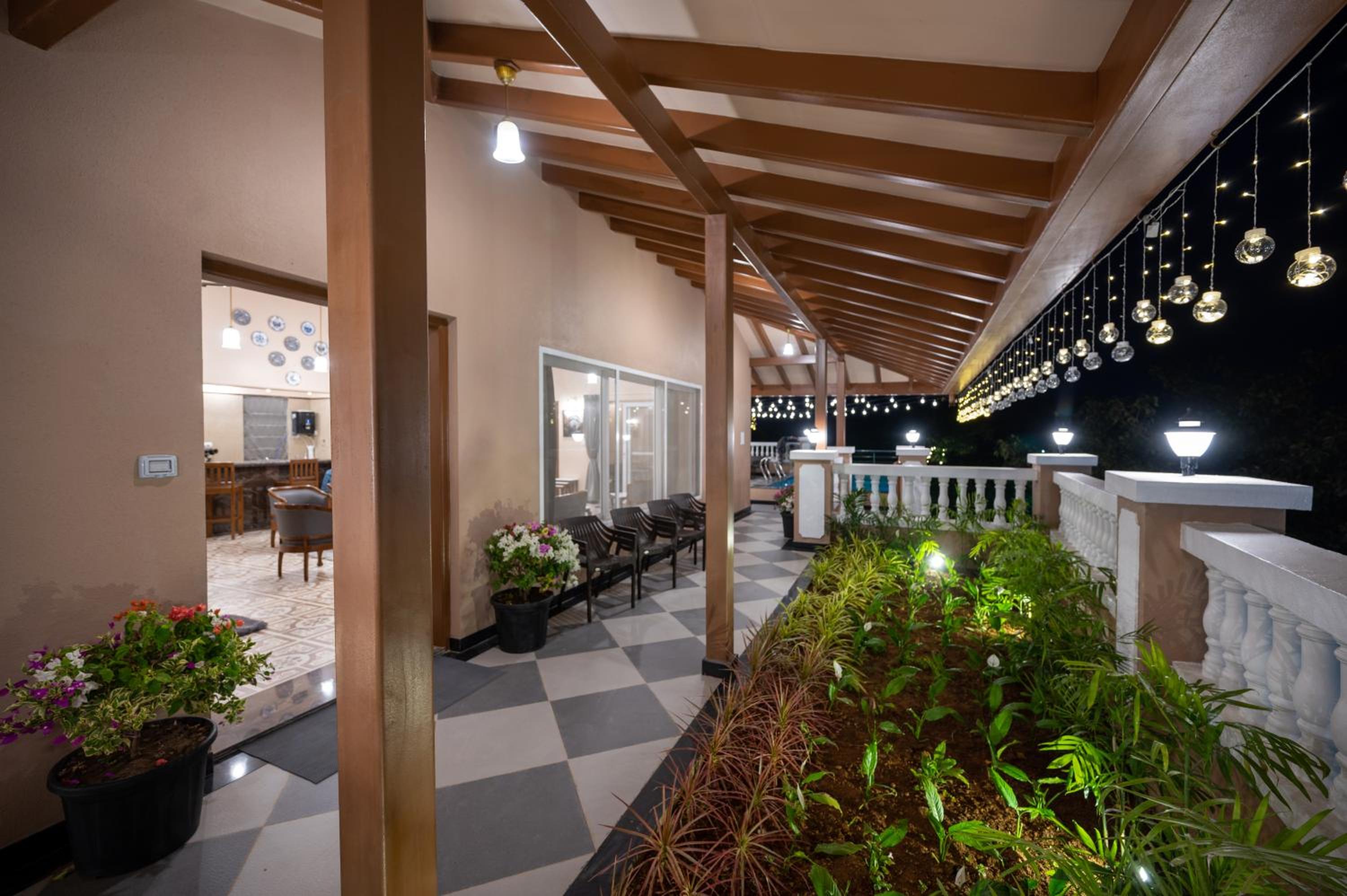 Alang Cottage By Kaz Stays