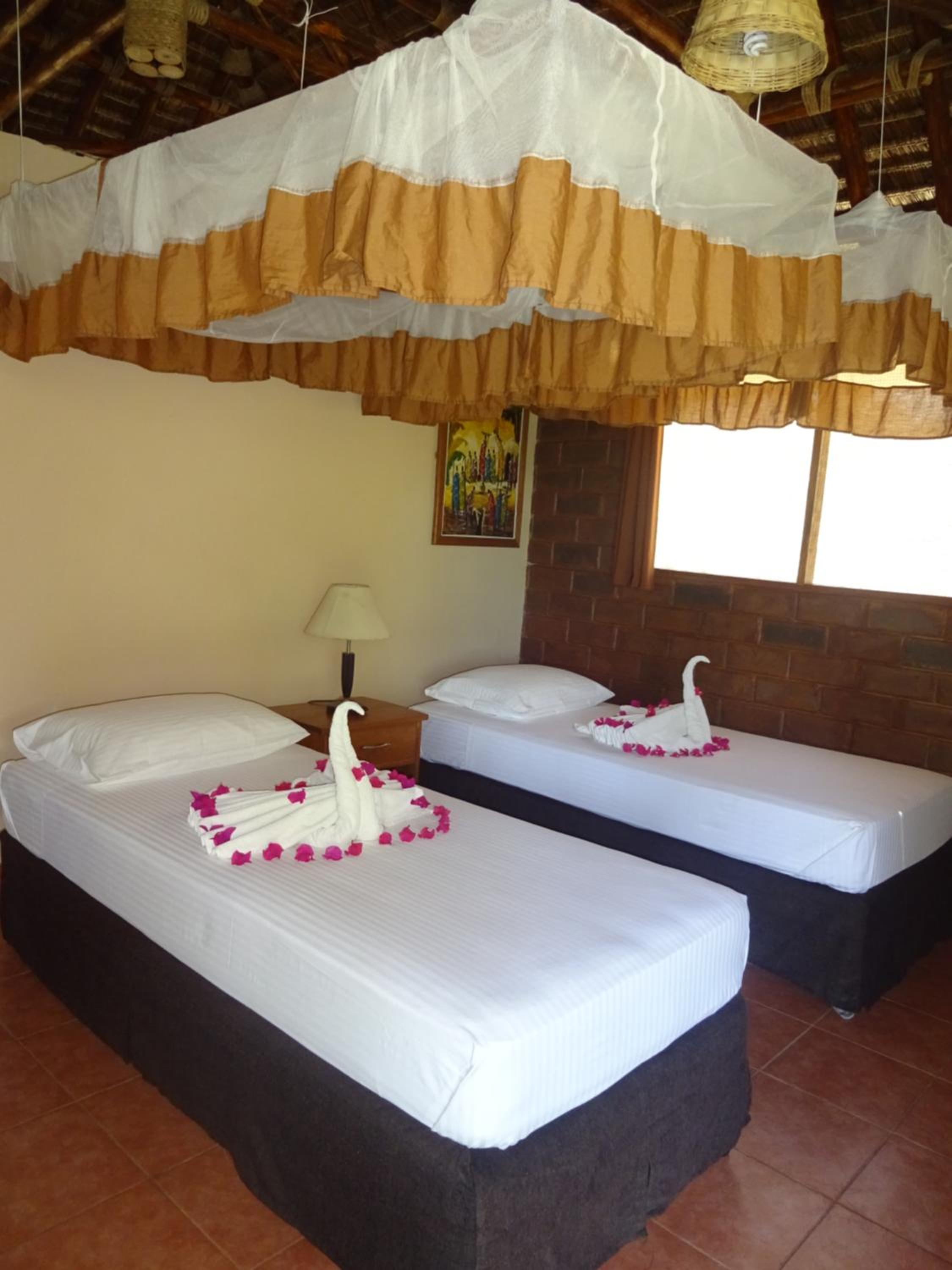 Barry's Beach Resort Pangani