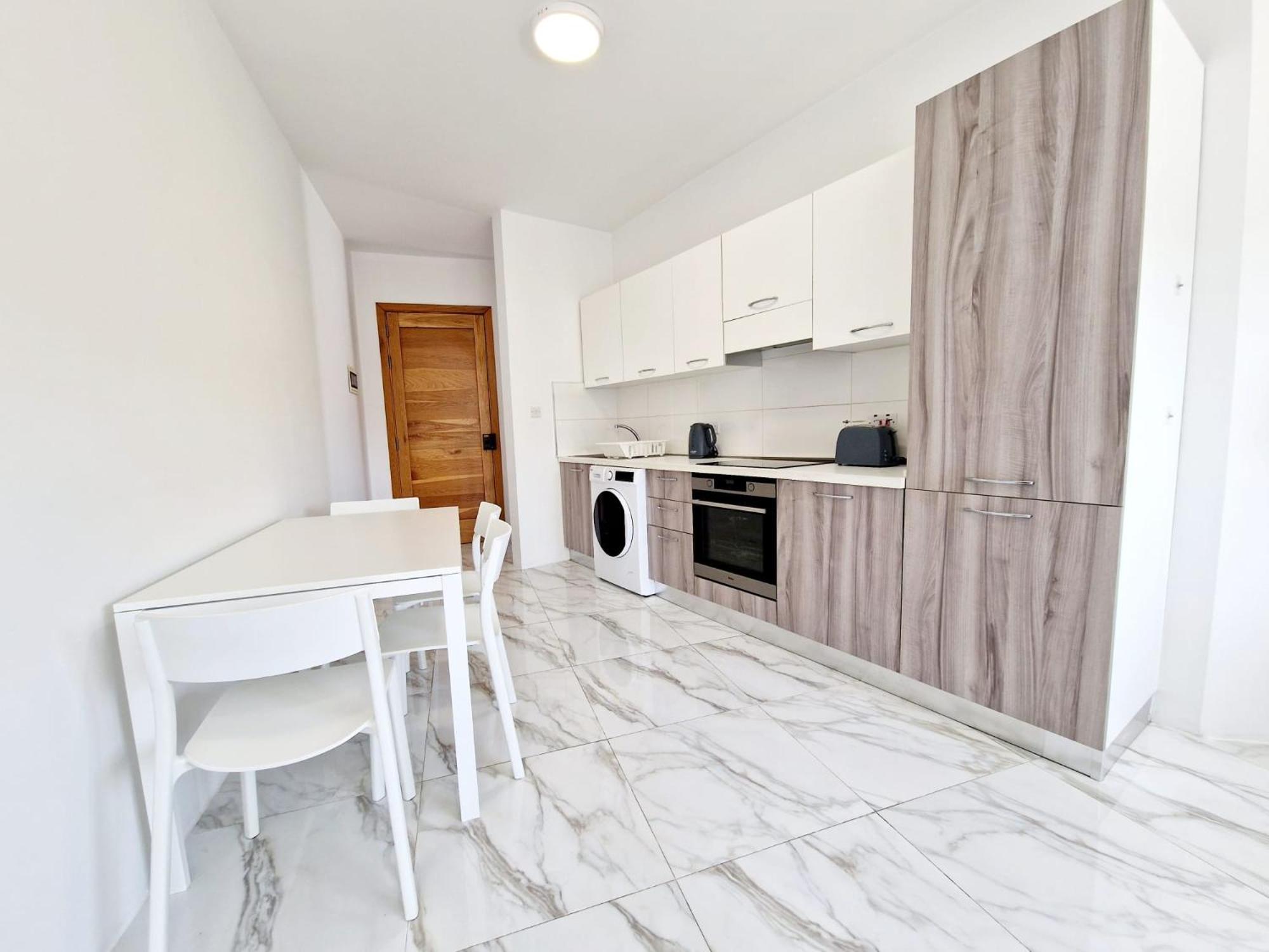 Penthouse with Large Terrace close to Seafront photo 5