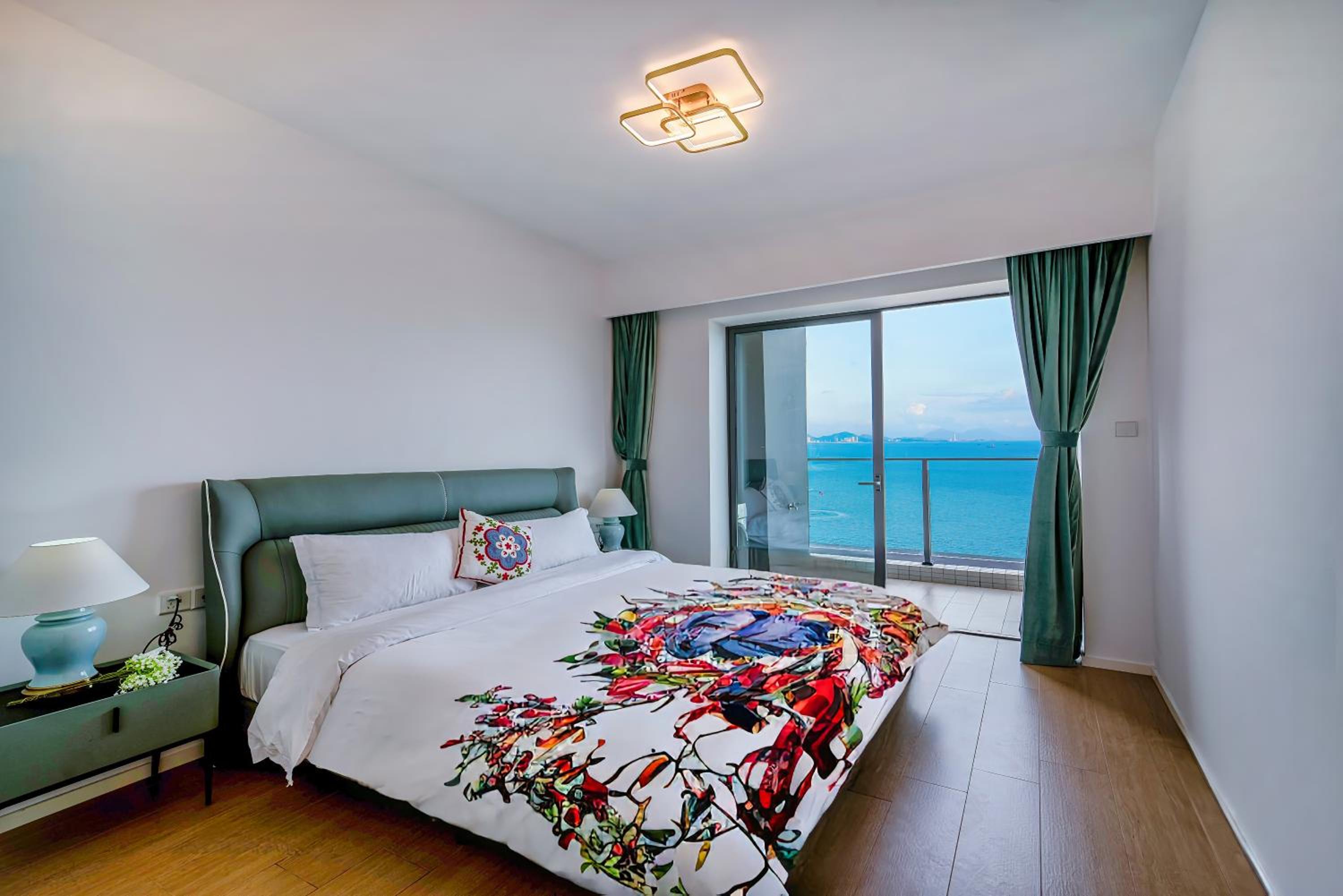 Xiaojing Bay Haige Hotel