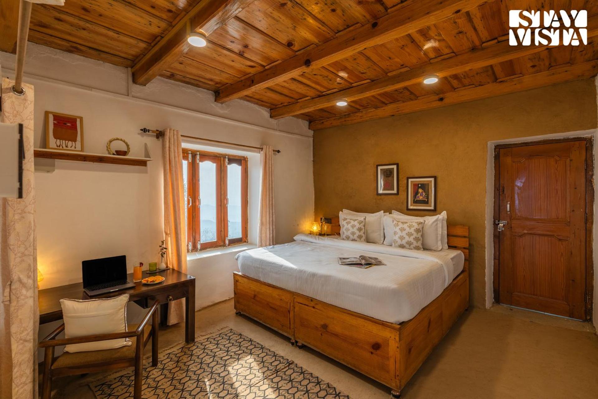 StayVista at Rooh- Paragliding Getaway, Bir - Palampur
