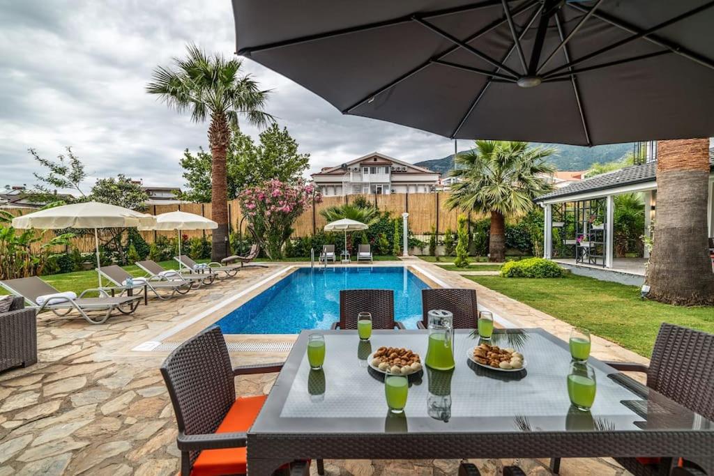 Villa Palmiye Fethiye Jakuzili Bahçeli Havuzlu - OcekHomes