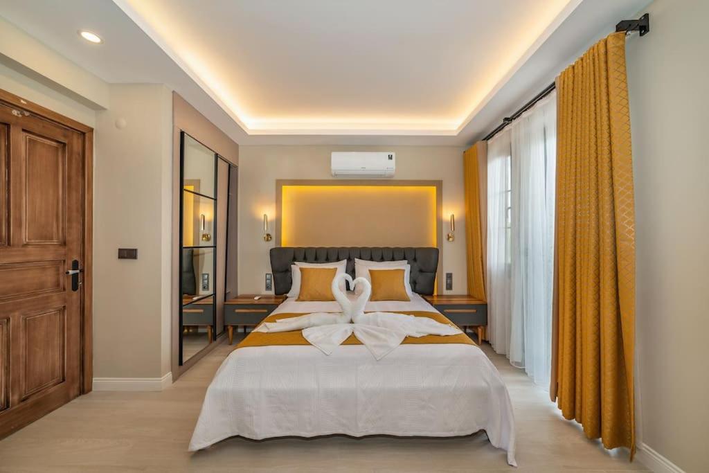 Villa Palmiye Fethiye Jakuzili Bahçeli Havuzlu - OcekHomes