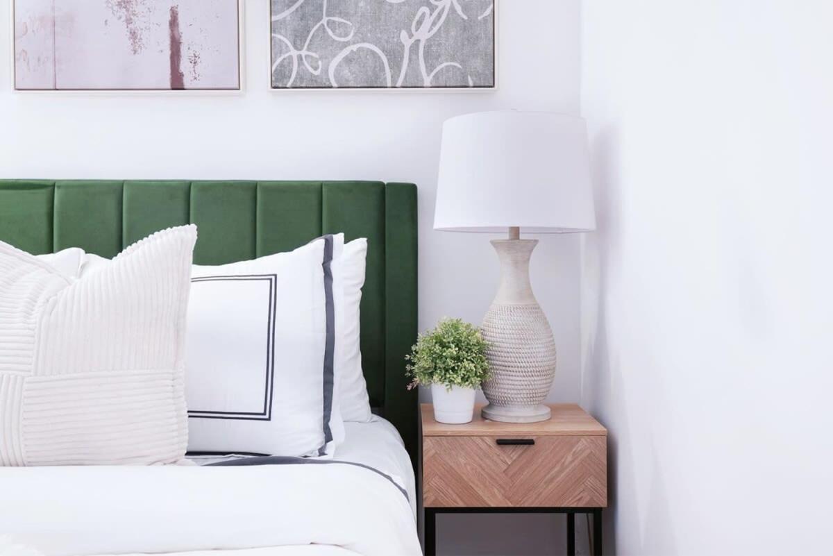 105-1G Park Ave Location studio best value Sleeps3