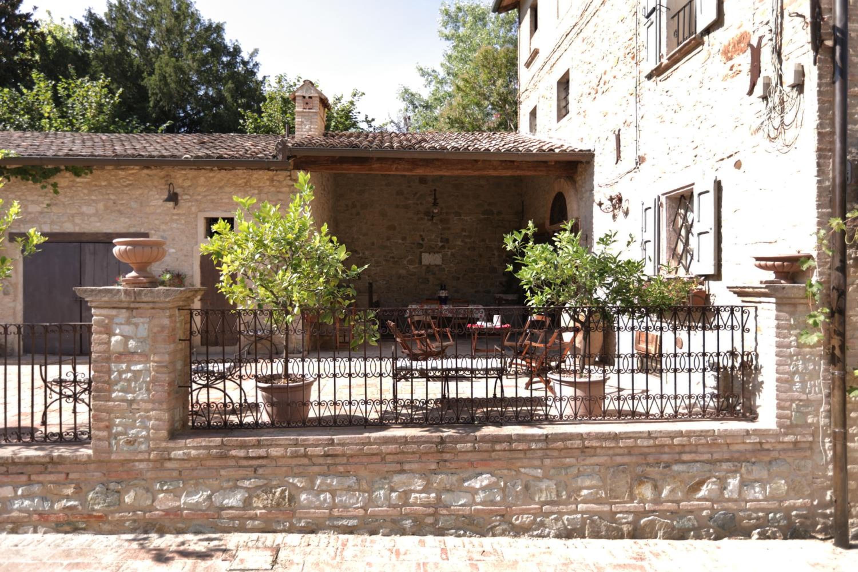 BORGO VILLA VALENTINI