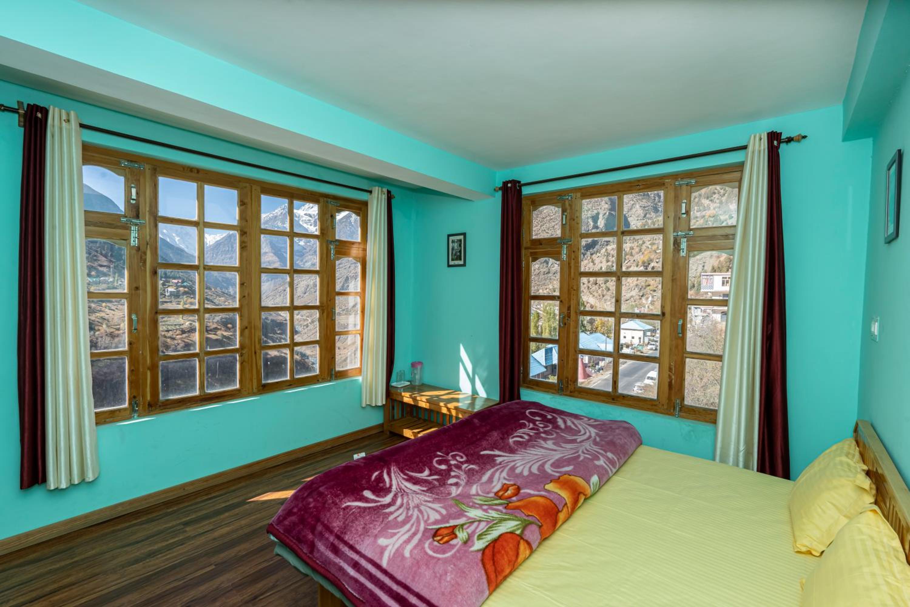 NotOnMap- Theyaspa Homestay Keylong view 5