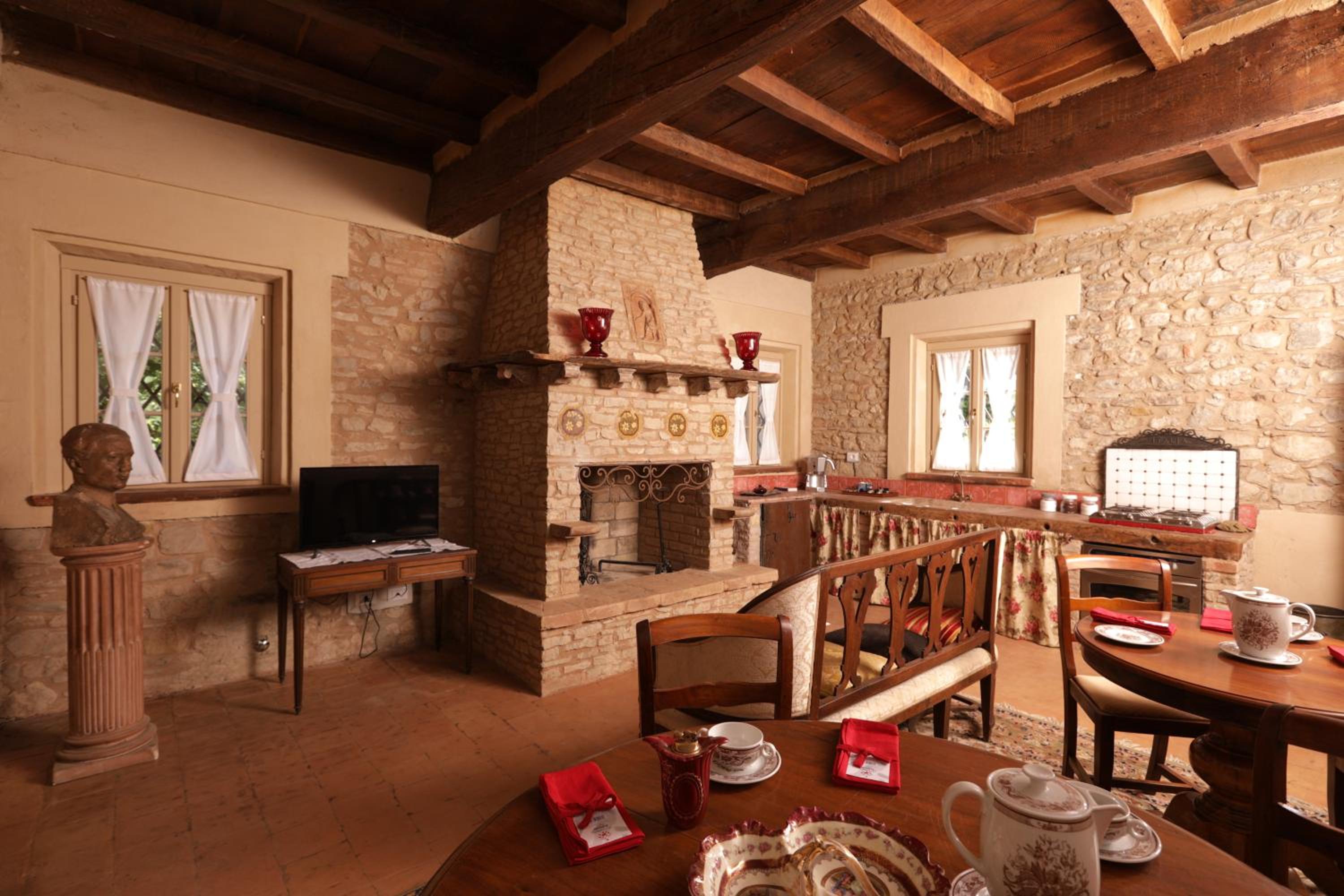BORGO VILLA VALENTINI
