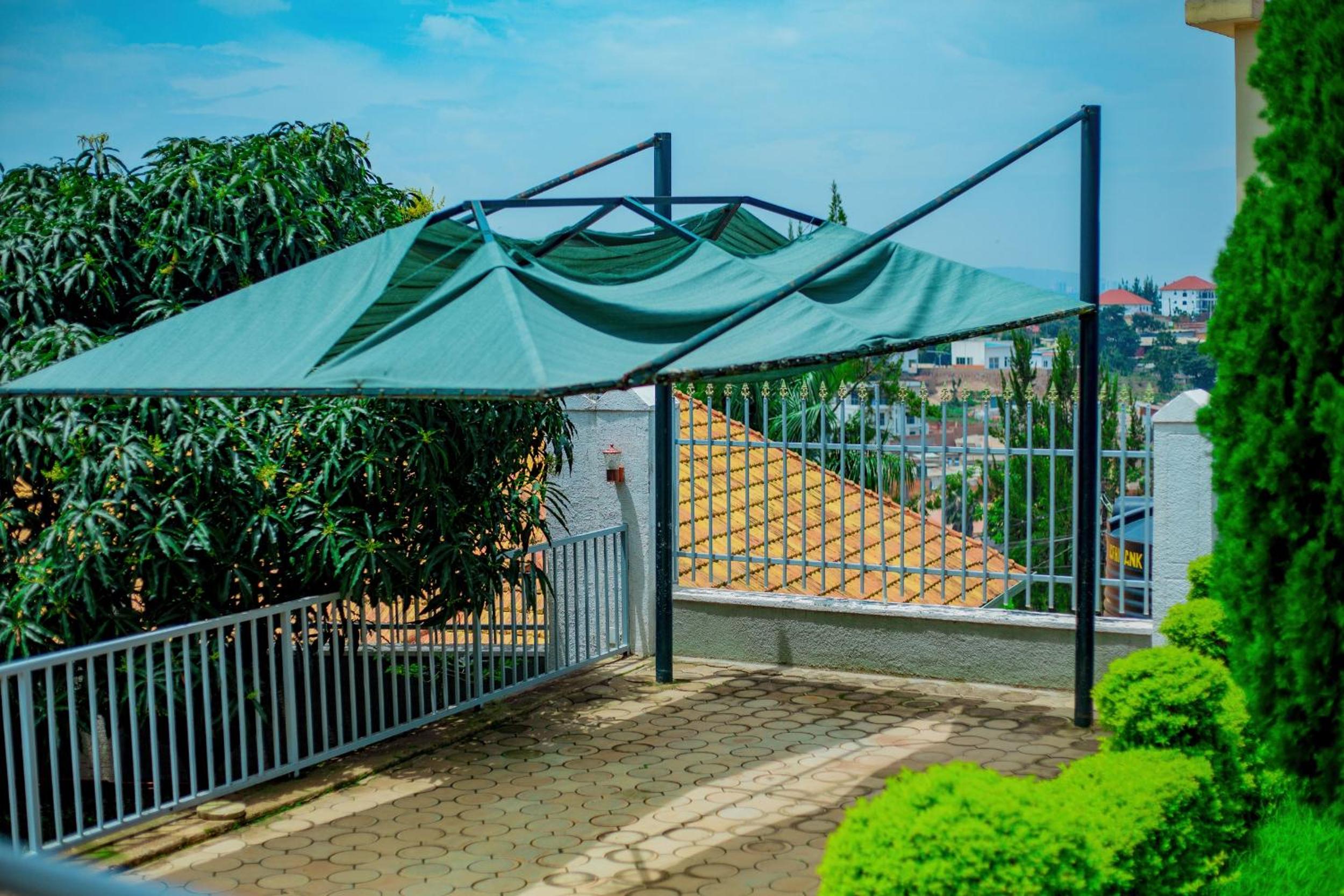 KIBAGABAGA 4 BEDROOMS VILLA view 3