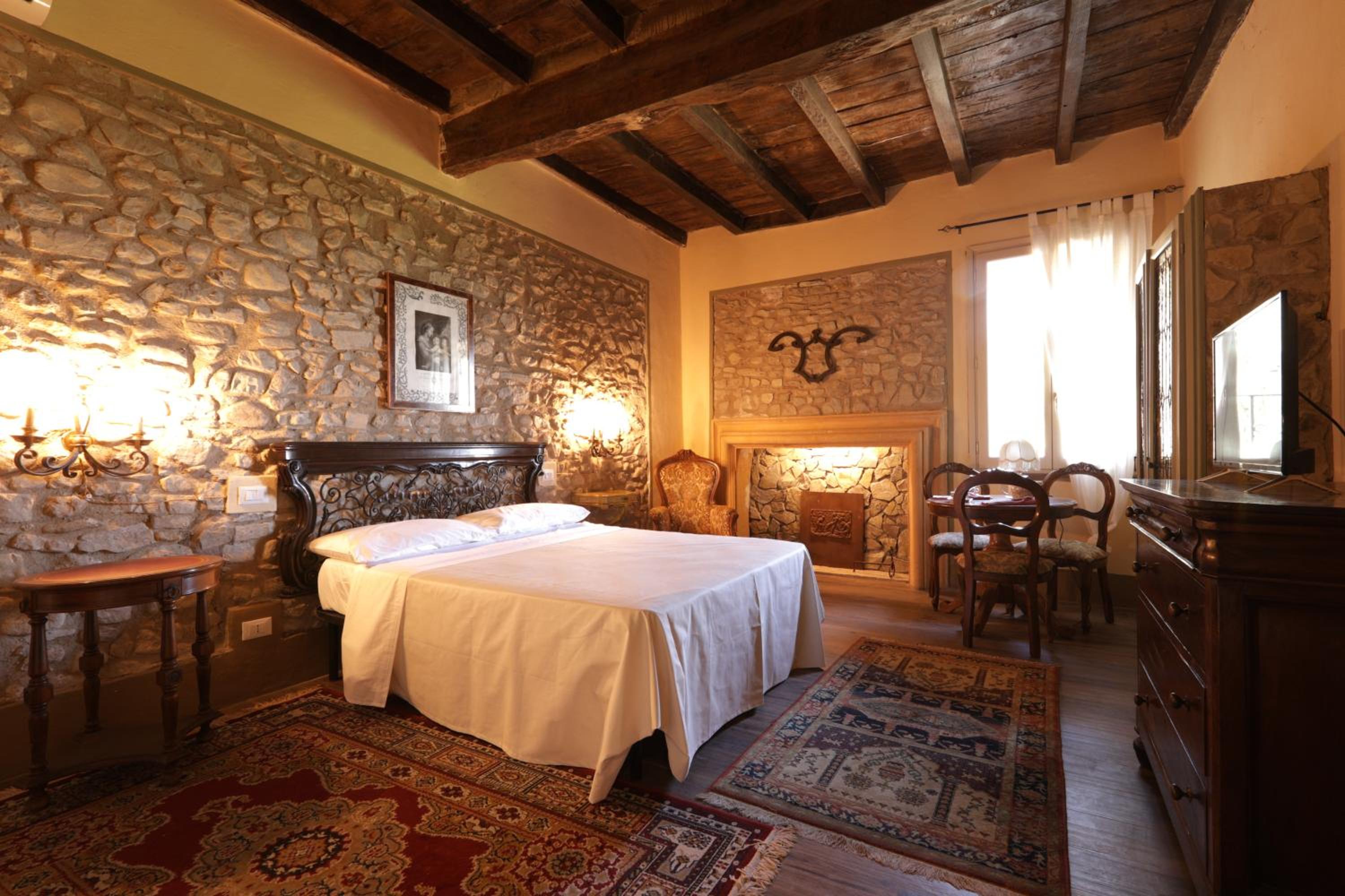 BORGO VILLA VALENTINI