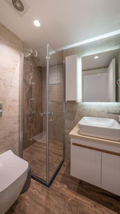 Fethiye Merkezde Jakuzili Lüks Daire - OcekHomes Meva view 4