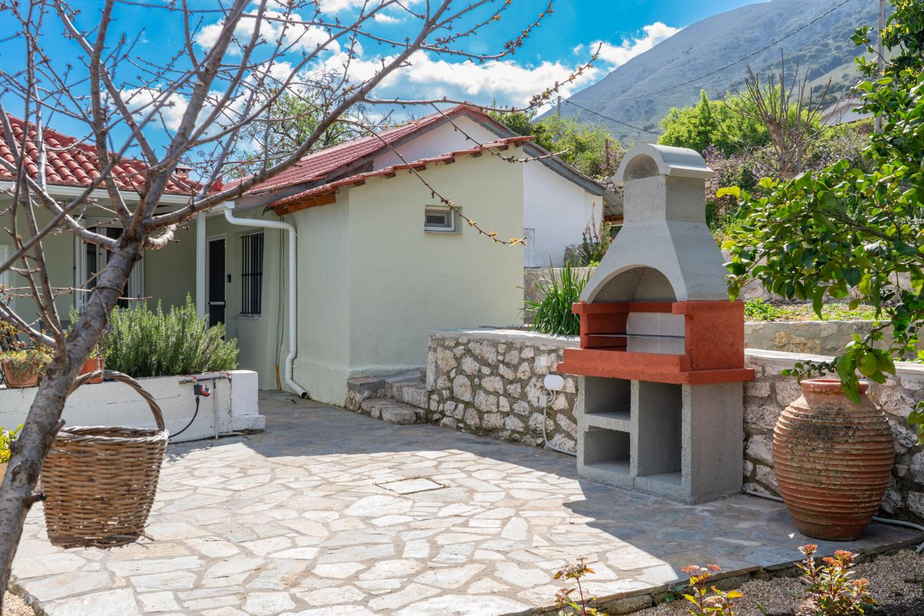 Dellaporta's Cottage