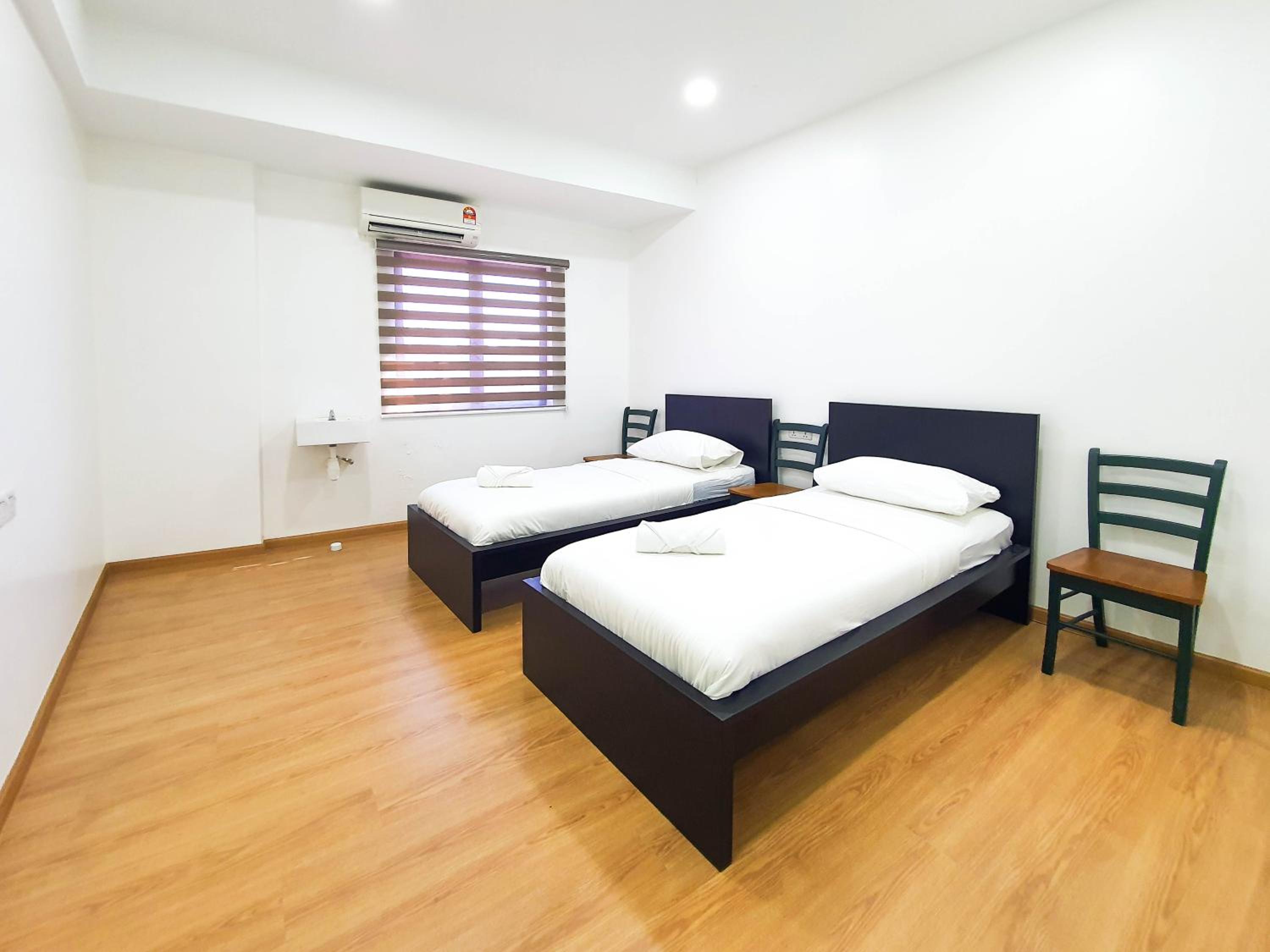 'My3rdHome' '4bedroom' '4 min walk to car free zone' By Shine Stay