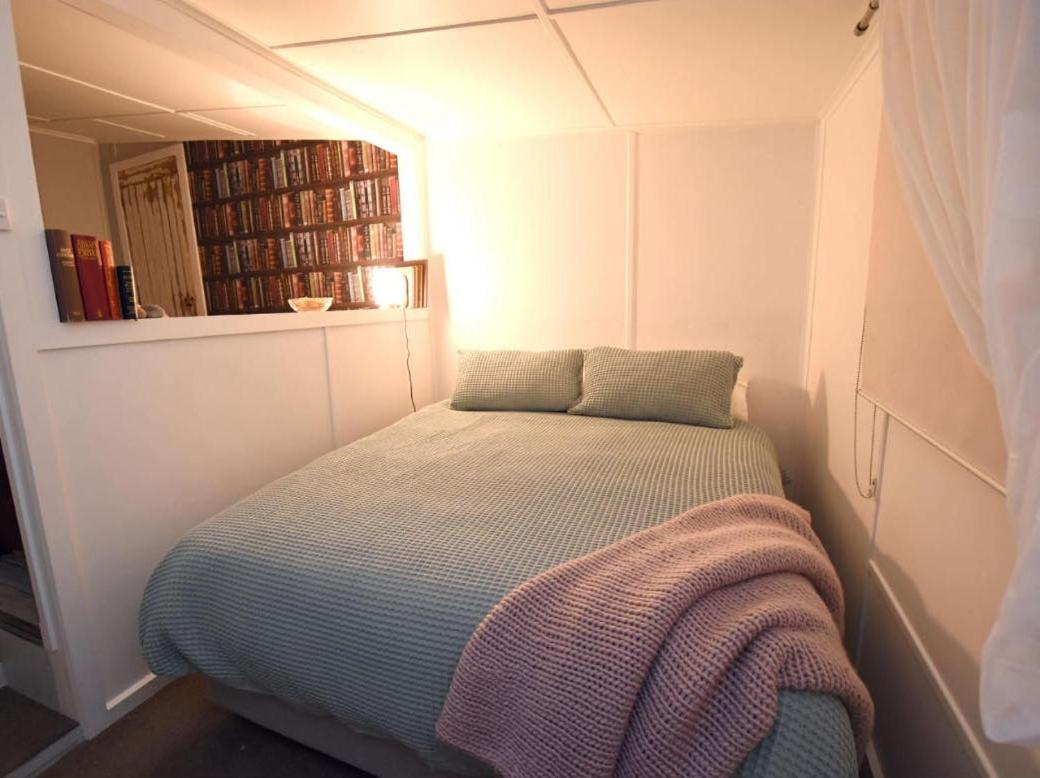 Mt Lyell (Back Cabin)