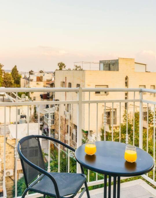 2 BR Apartment in Ovadya St w safe room view 3