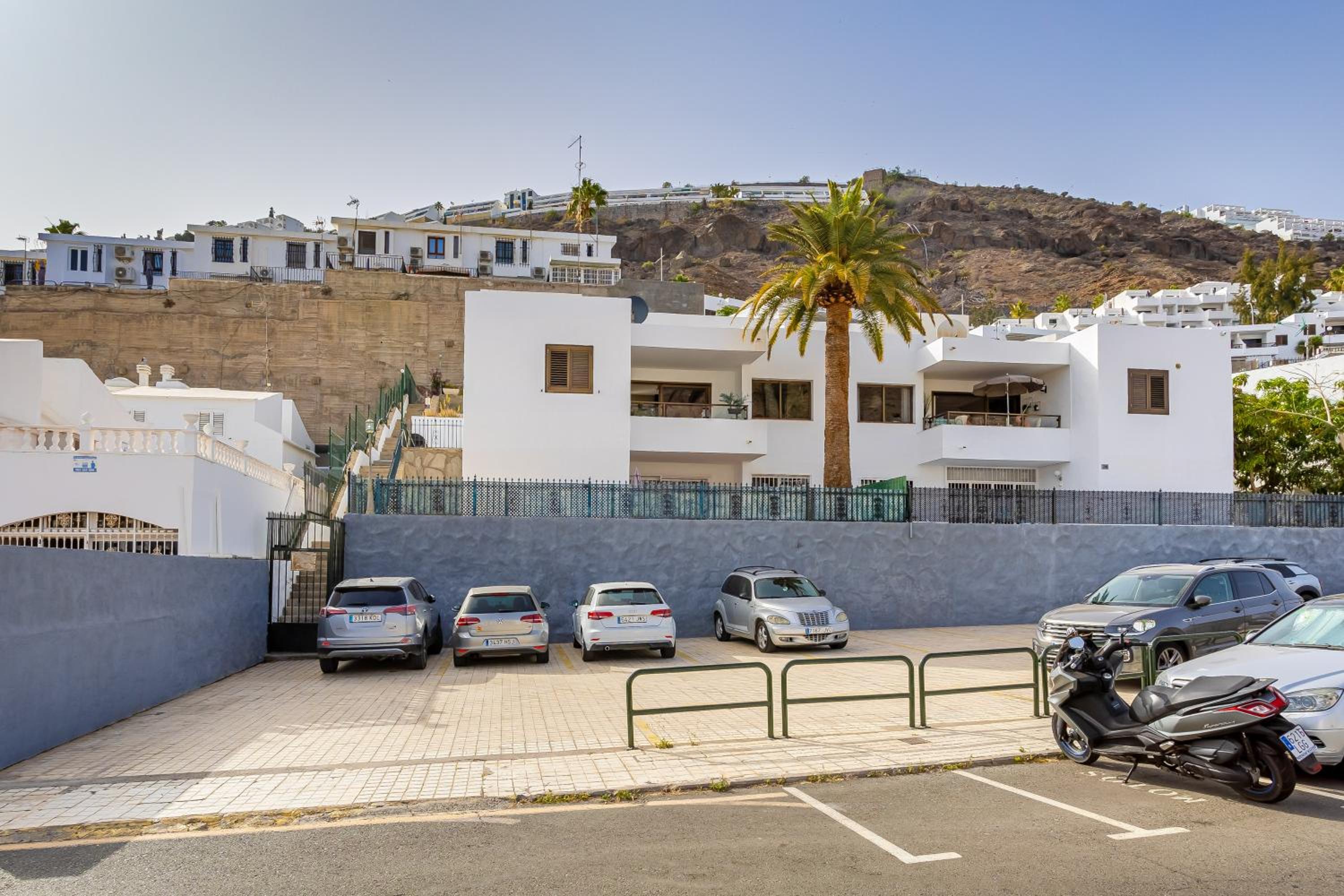 Casa BOSS Modern Villa with Studio Pool and Air Conditioning view 4