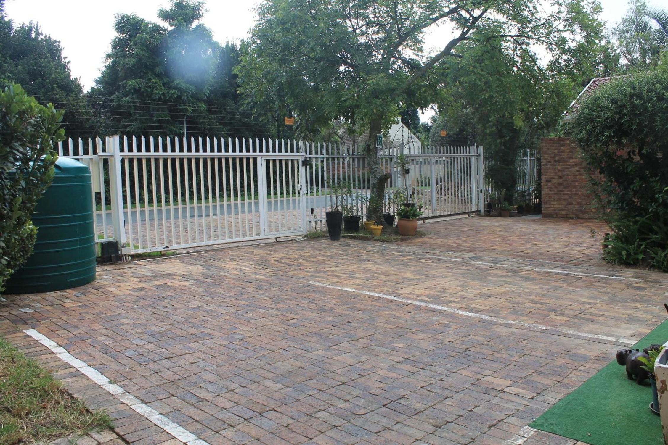 Photo 35