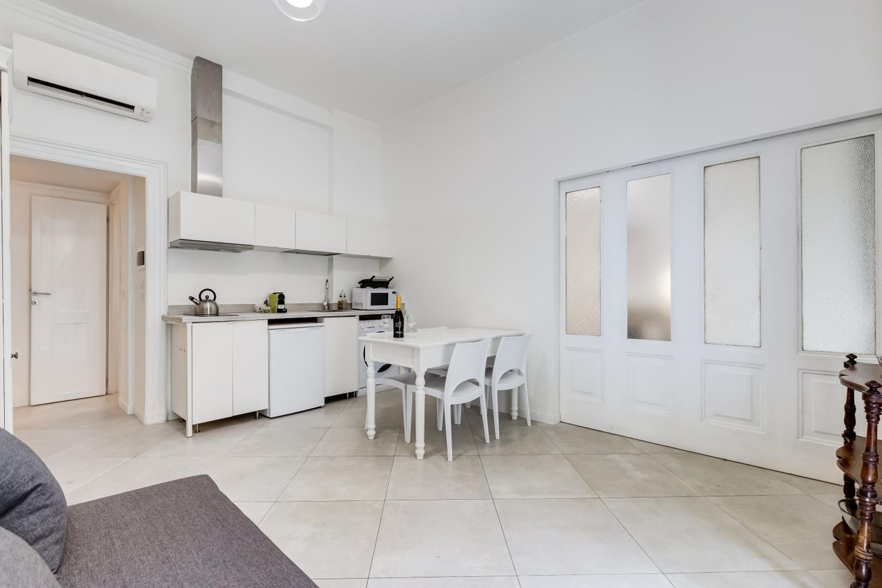 BDC Alpha & Omega in Monti district with 2bath