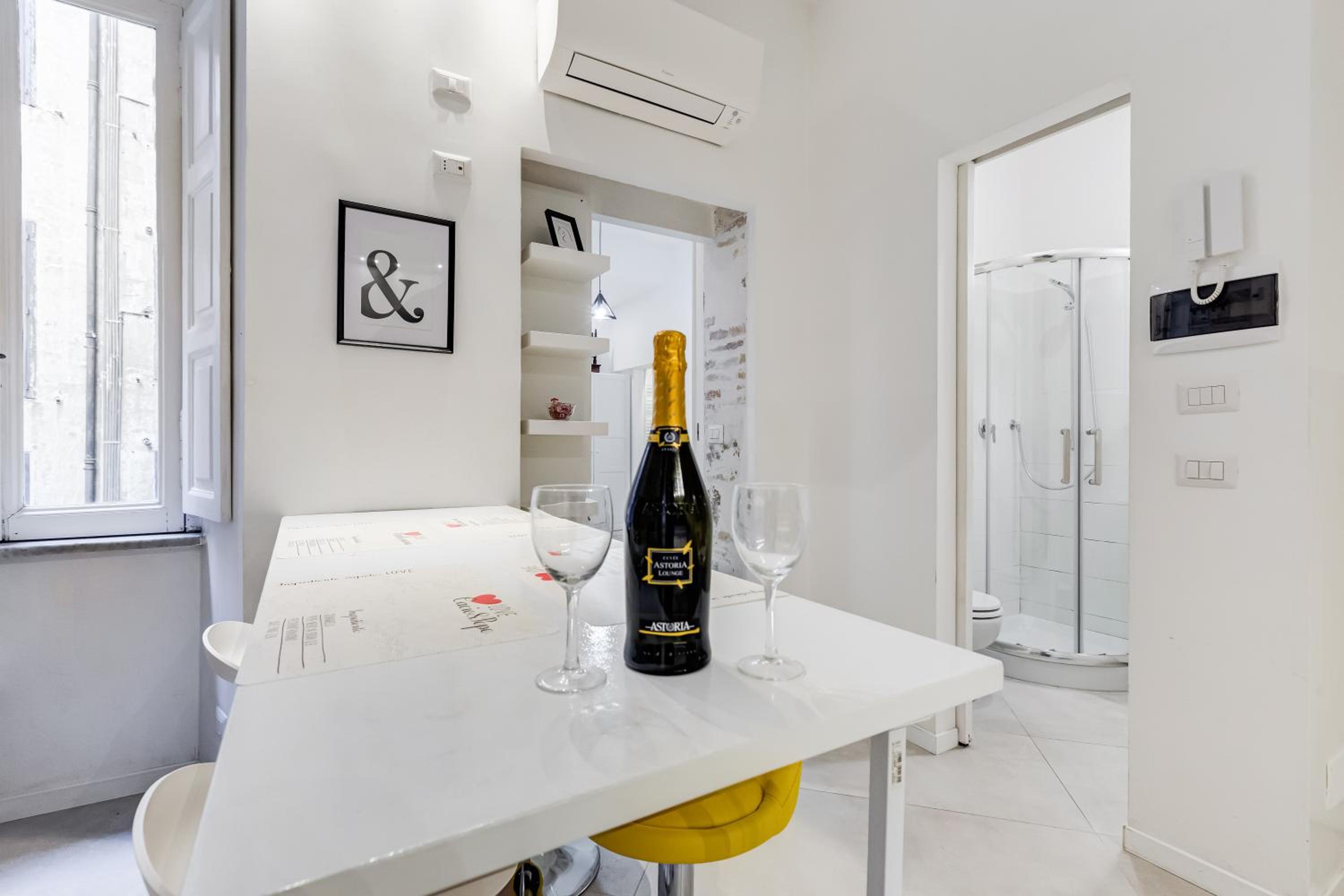 BDC Alpha & Omega in Monti district with 2bath
