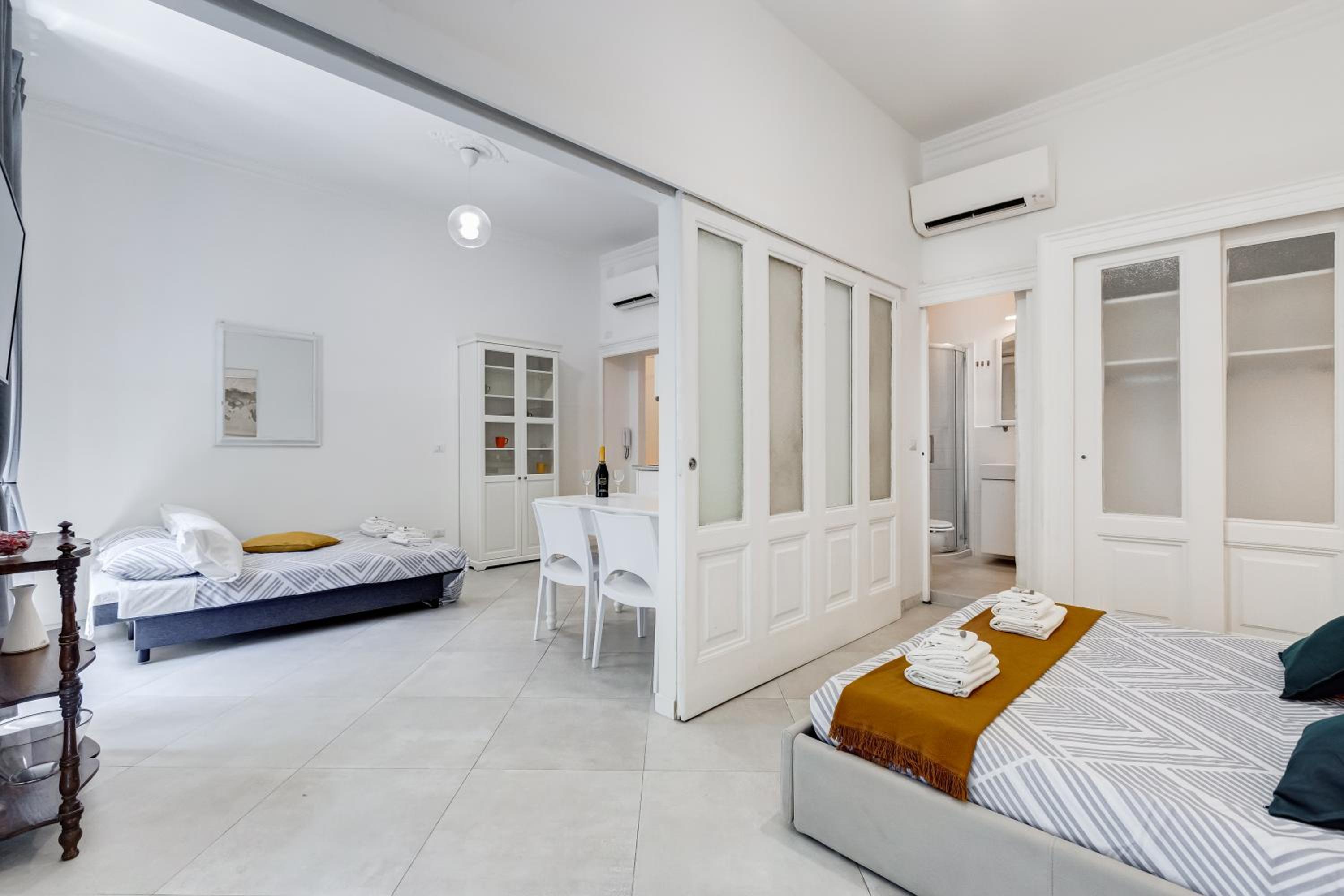 BDC Alpha & Omega in Monti district with 2bath