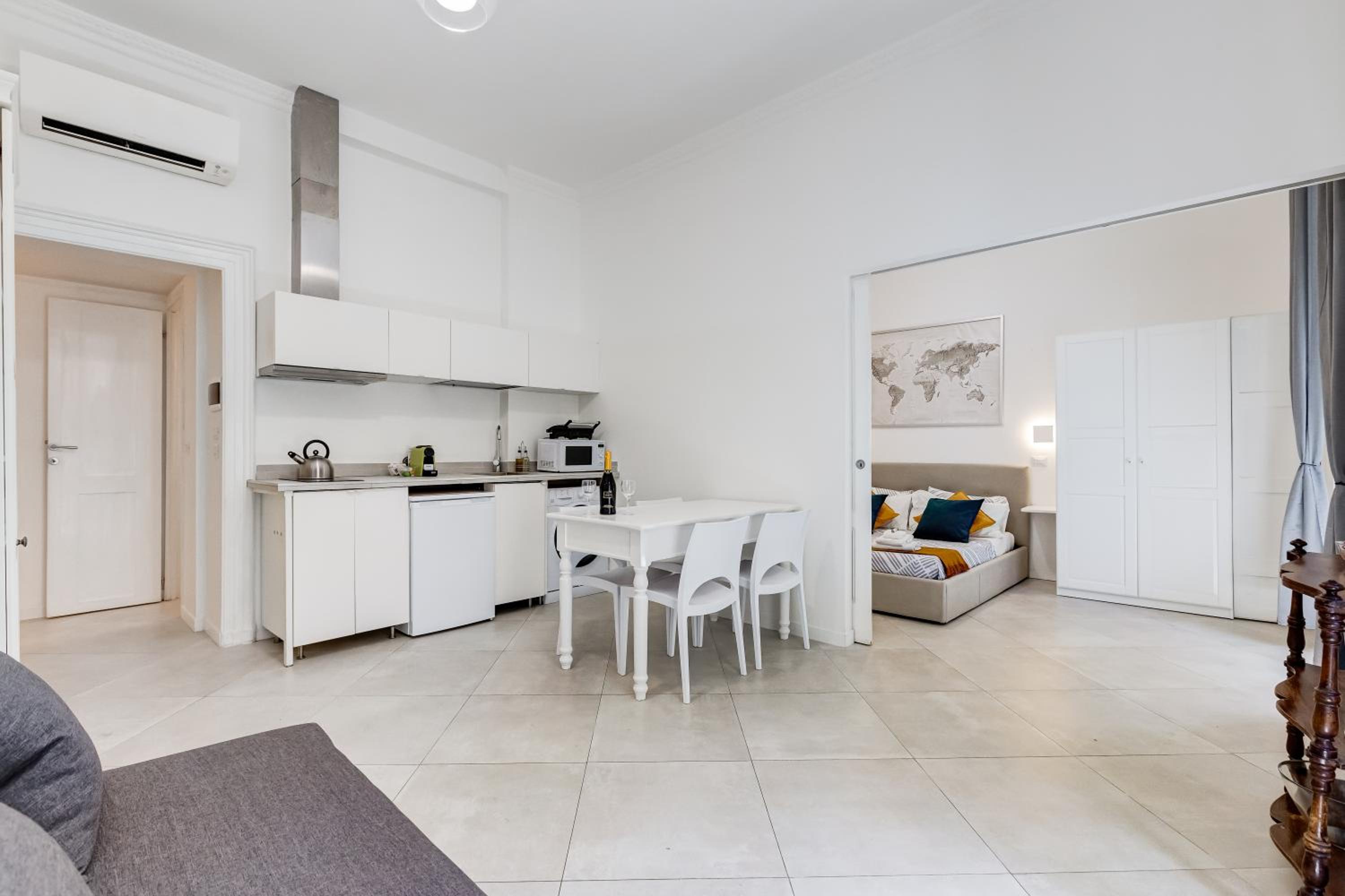 BDC Alpha & Omega in Monti district with 2bath