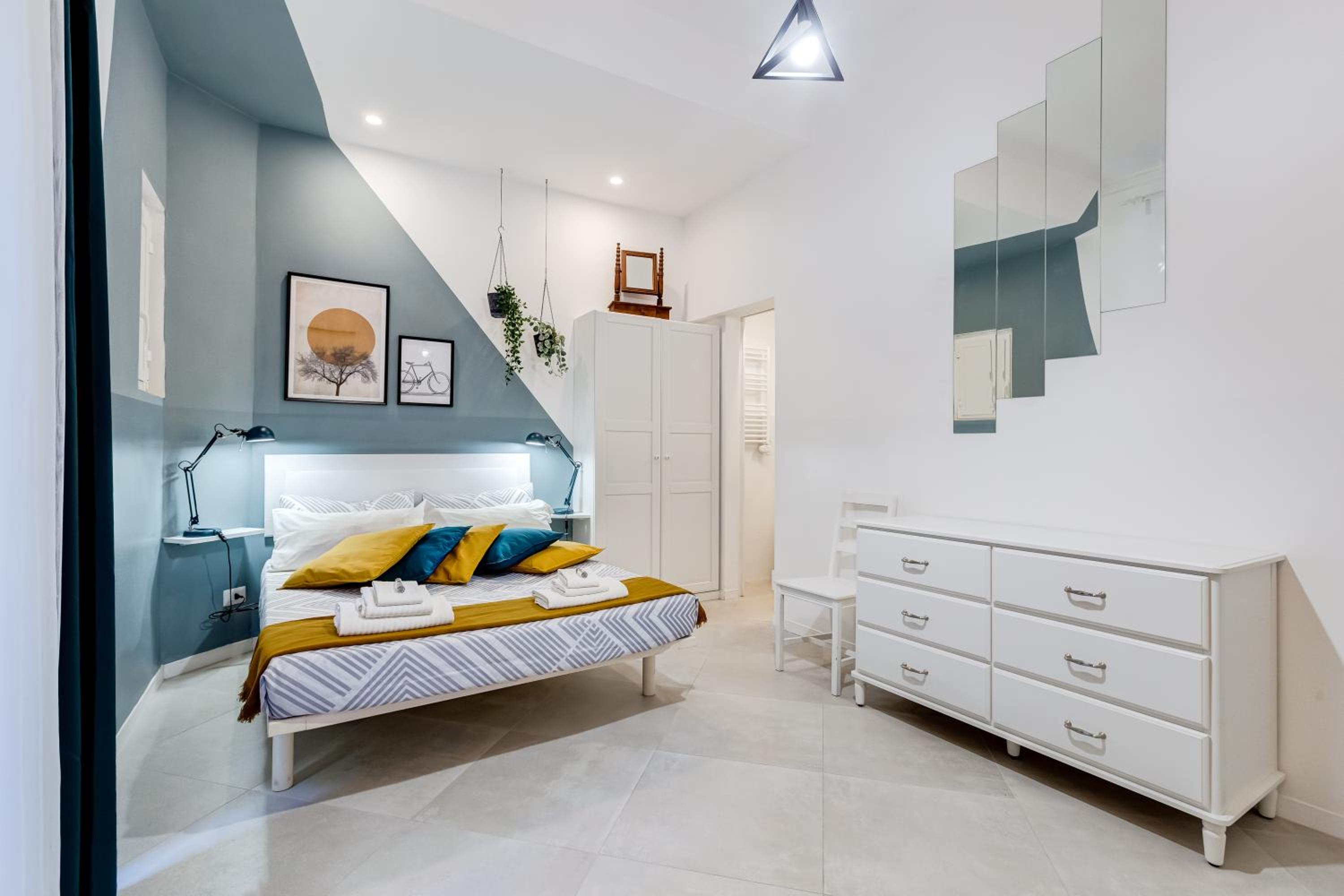 BDC Alpha & Omega in Monti district with 2bath
