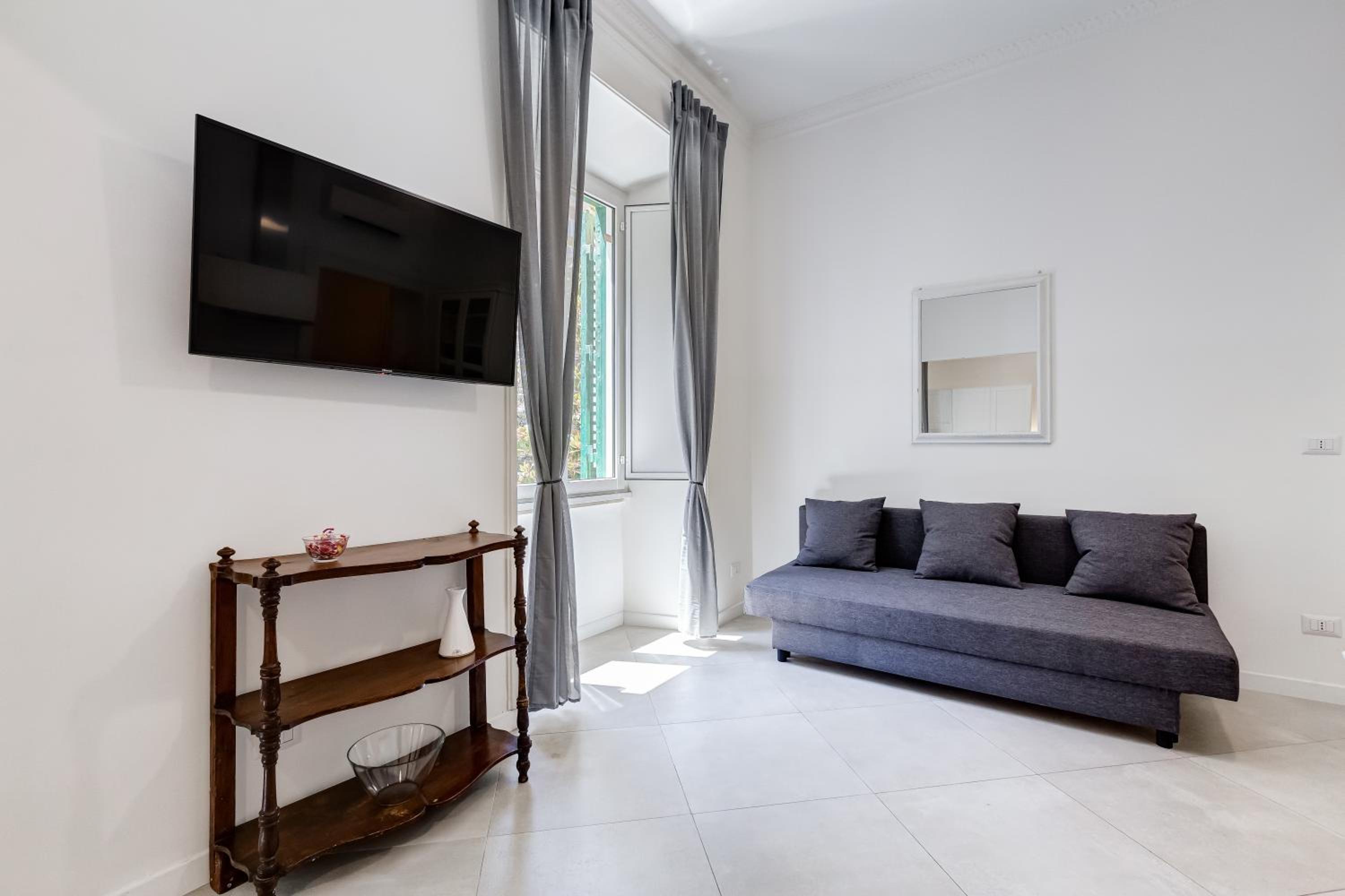 BDC Alpha & Omega in Monti district with 2bath