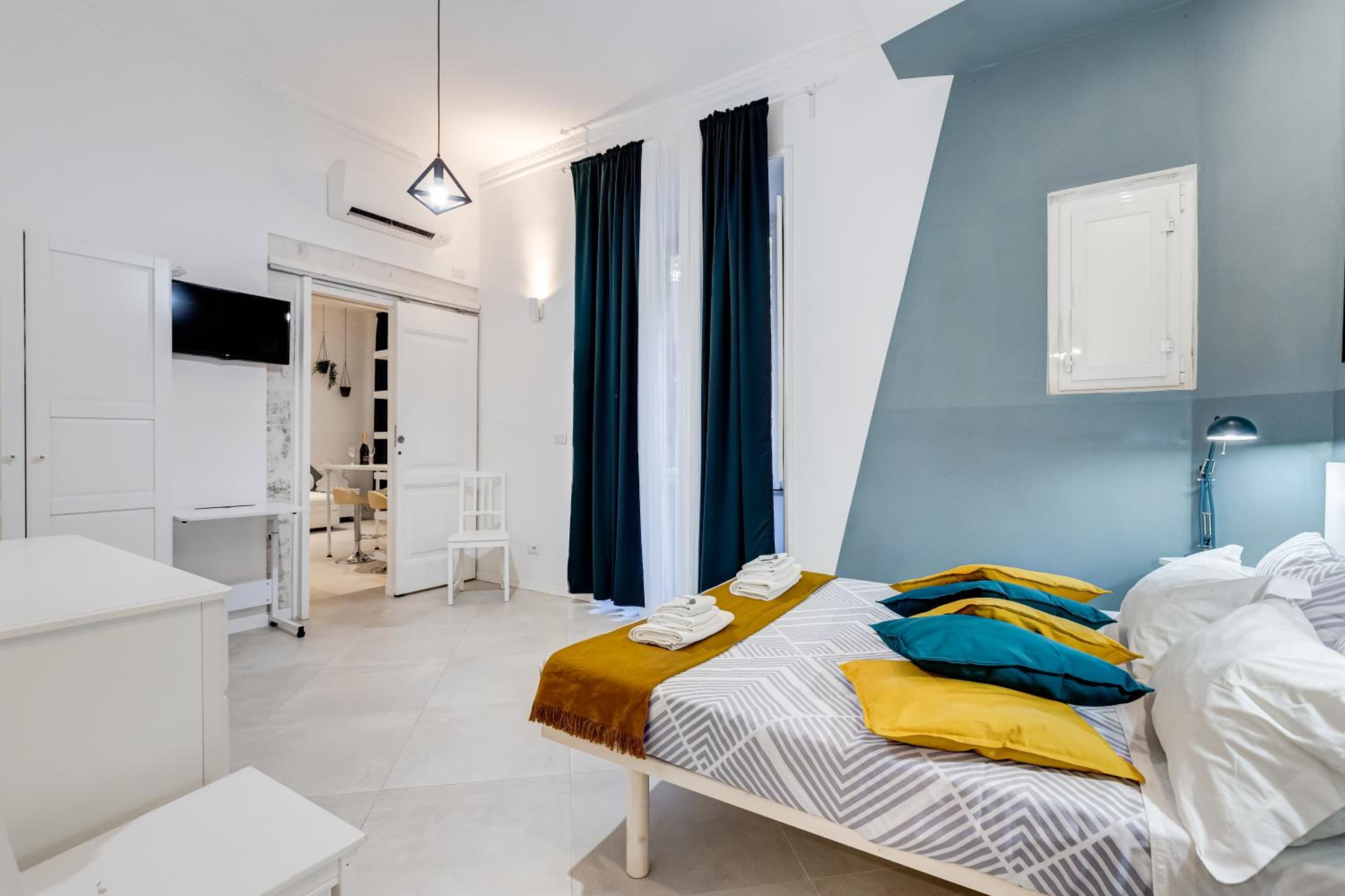 BDC Alpha & Omega in Monti district with 2bath
