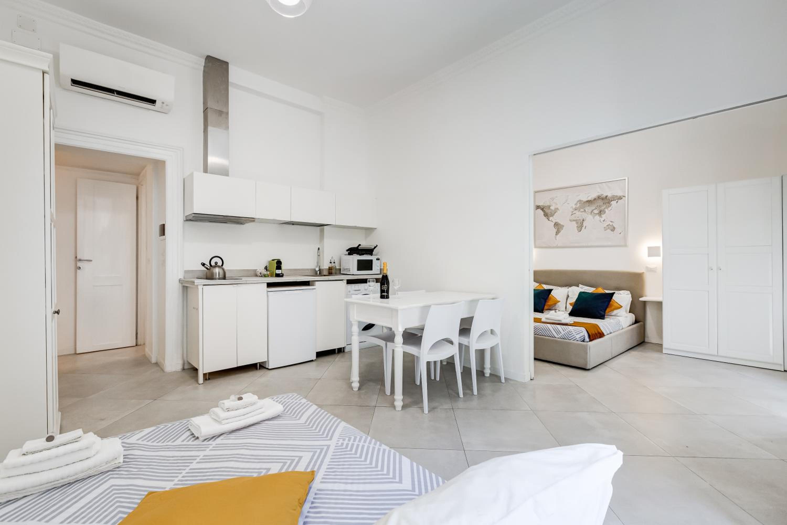 BDC Alpha & Omega in Monti district with 2bath