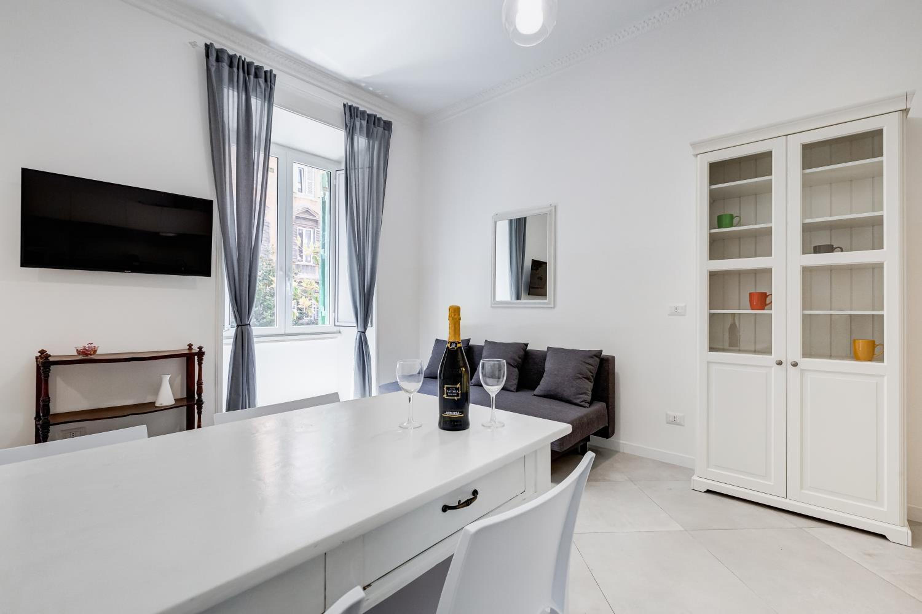BDC Alpha & Omega in Monti district with 2bath