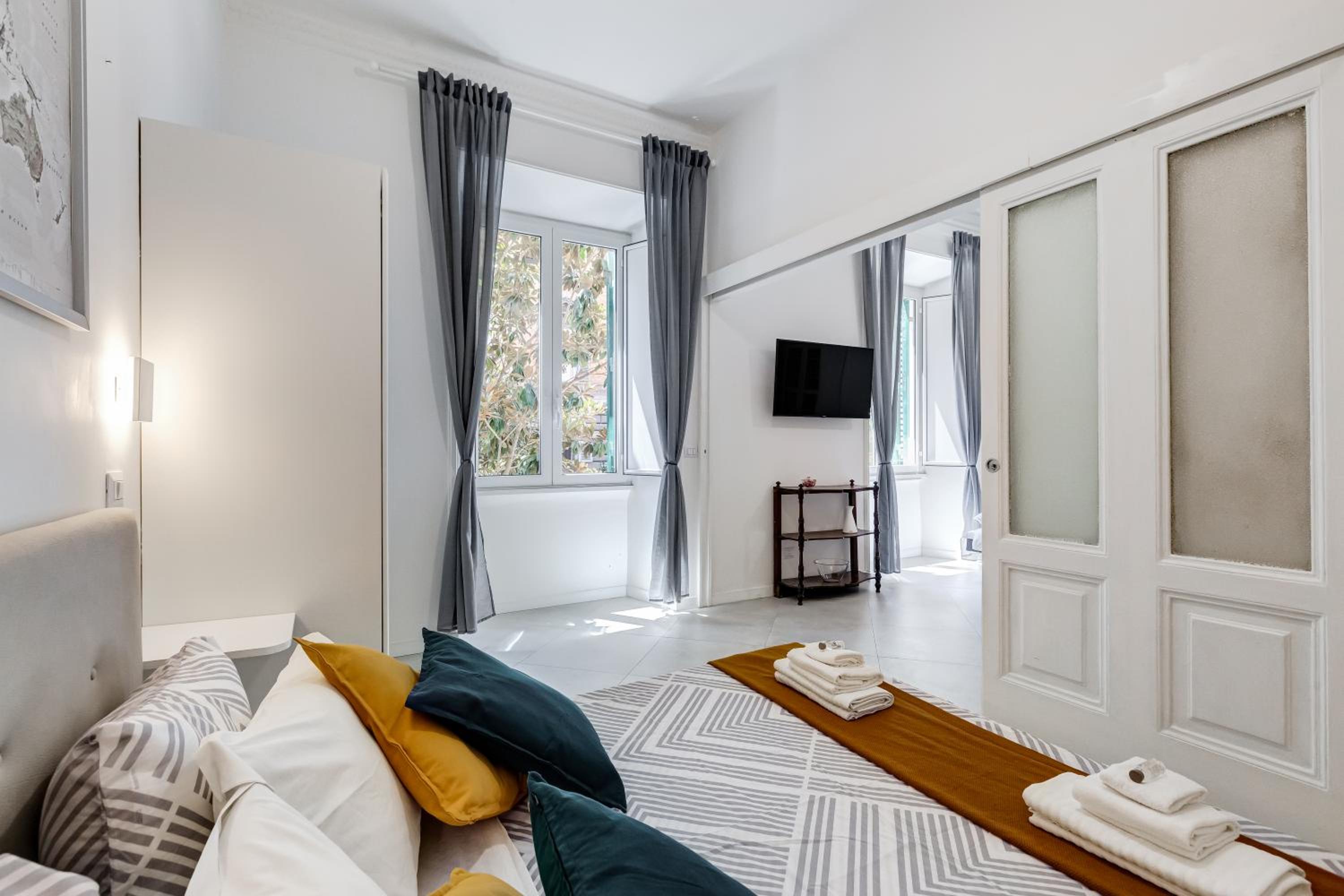 BDC Alpha & Omega in Monti district with 2bath