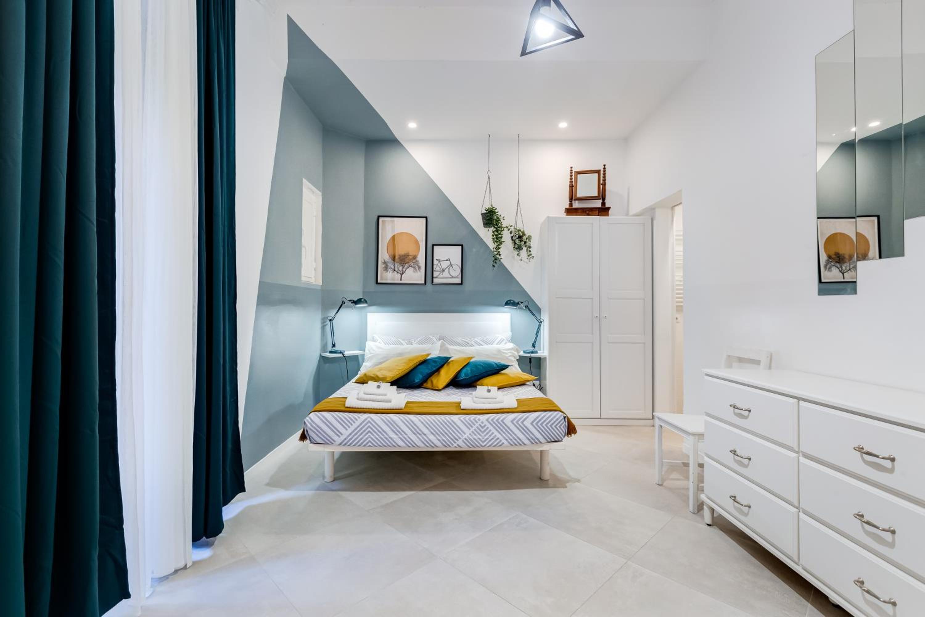 BDC Alpha & Omega in Monti district with 2bath