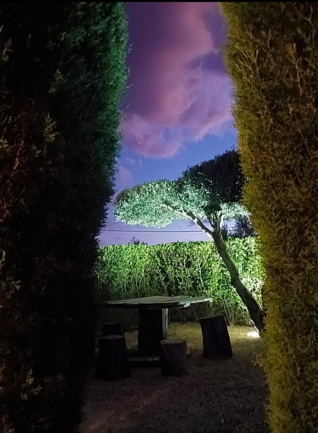 ENTRESIERRAS Apartamentos rurales con chimenea, barbacoa y espacio para eventos