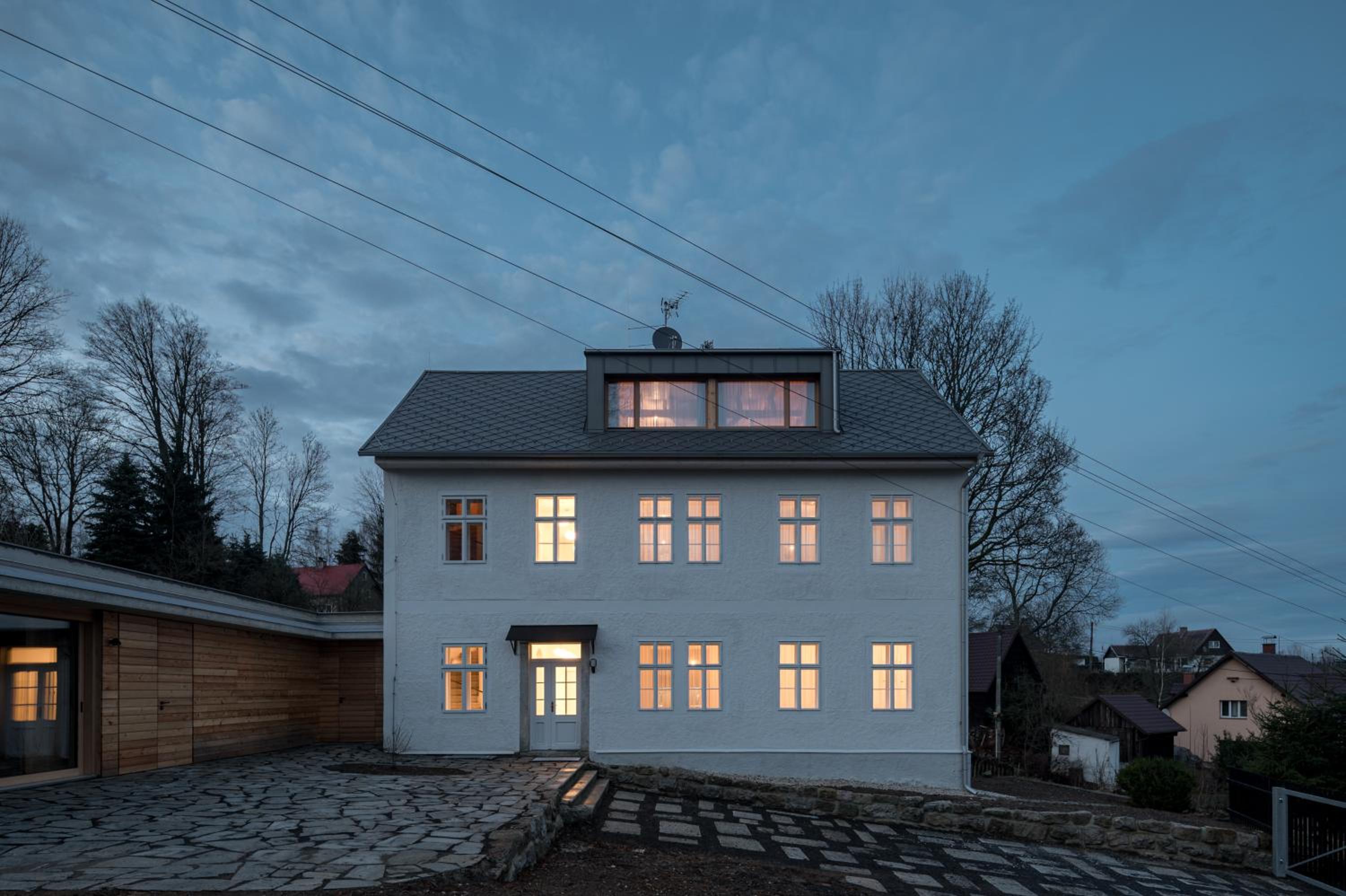Stará škola - Alte Schule, Loučná