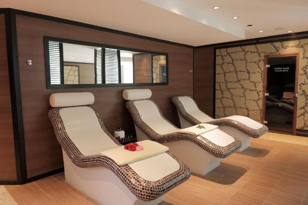 Local Stay Villas