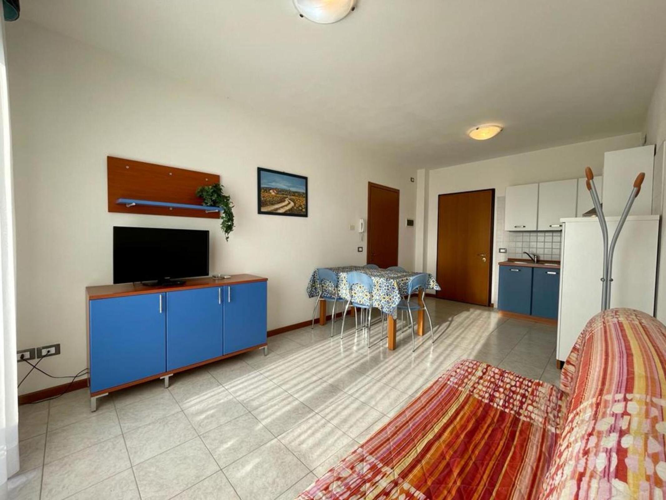 Flat in a residence with shared pool photo 2